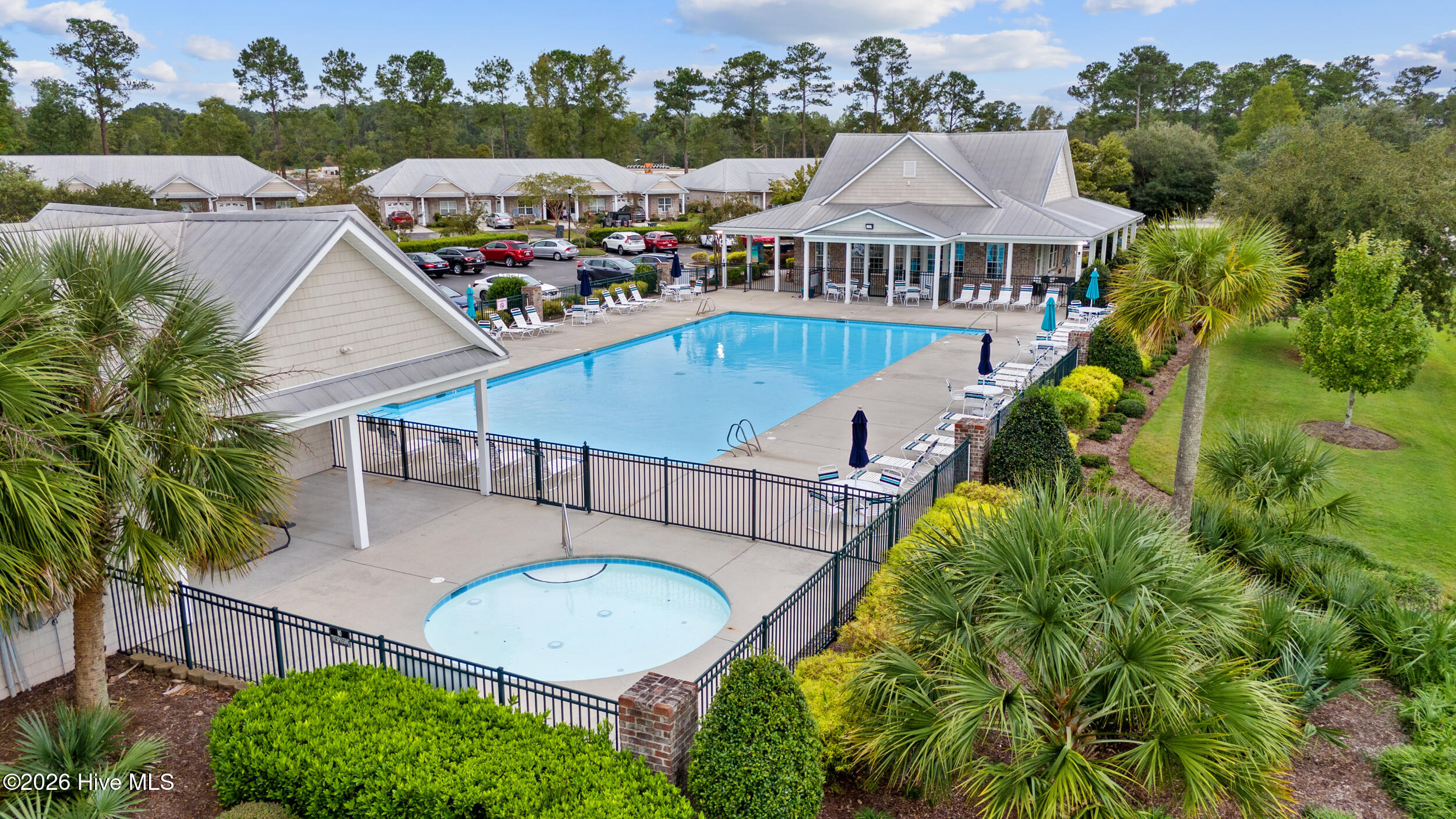 100565856 | Photo 59