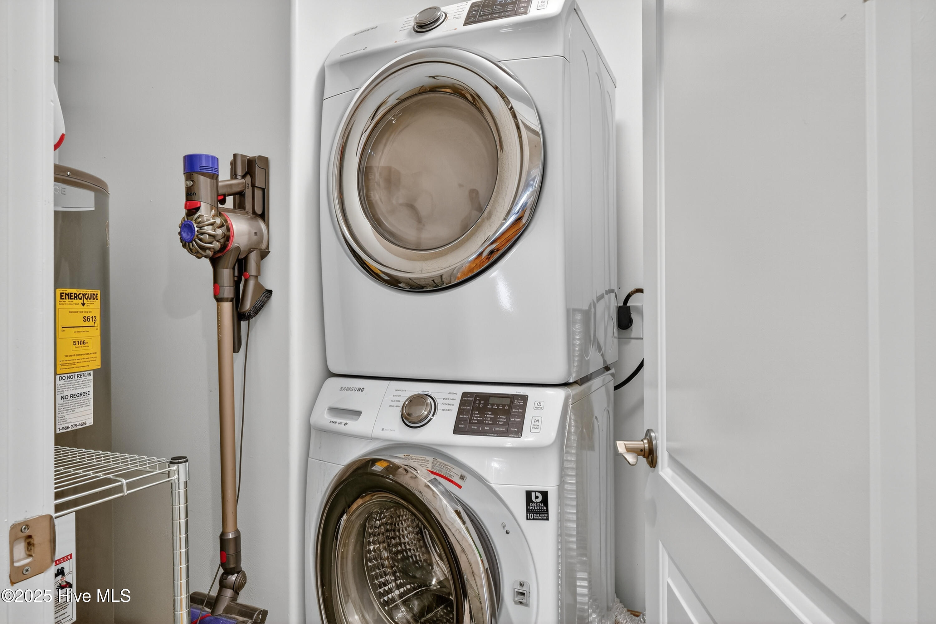 100524074 | Photo 21