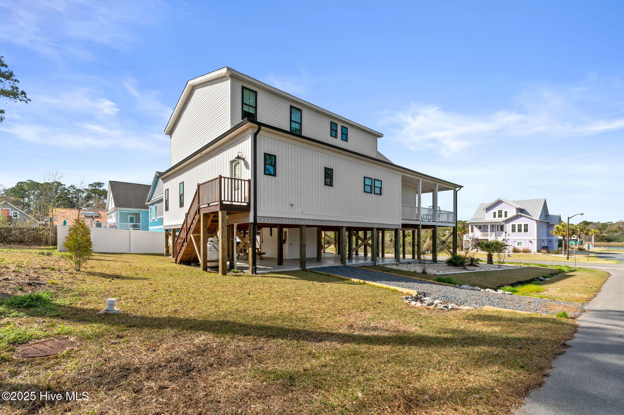 100496086 | Photo 63