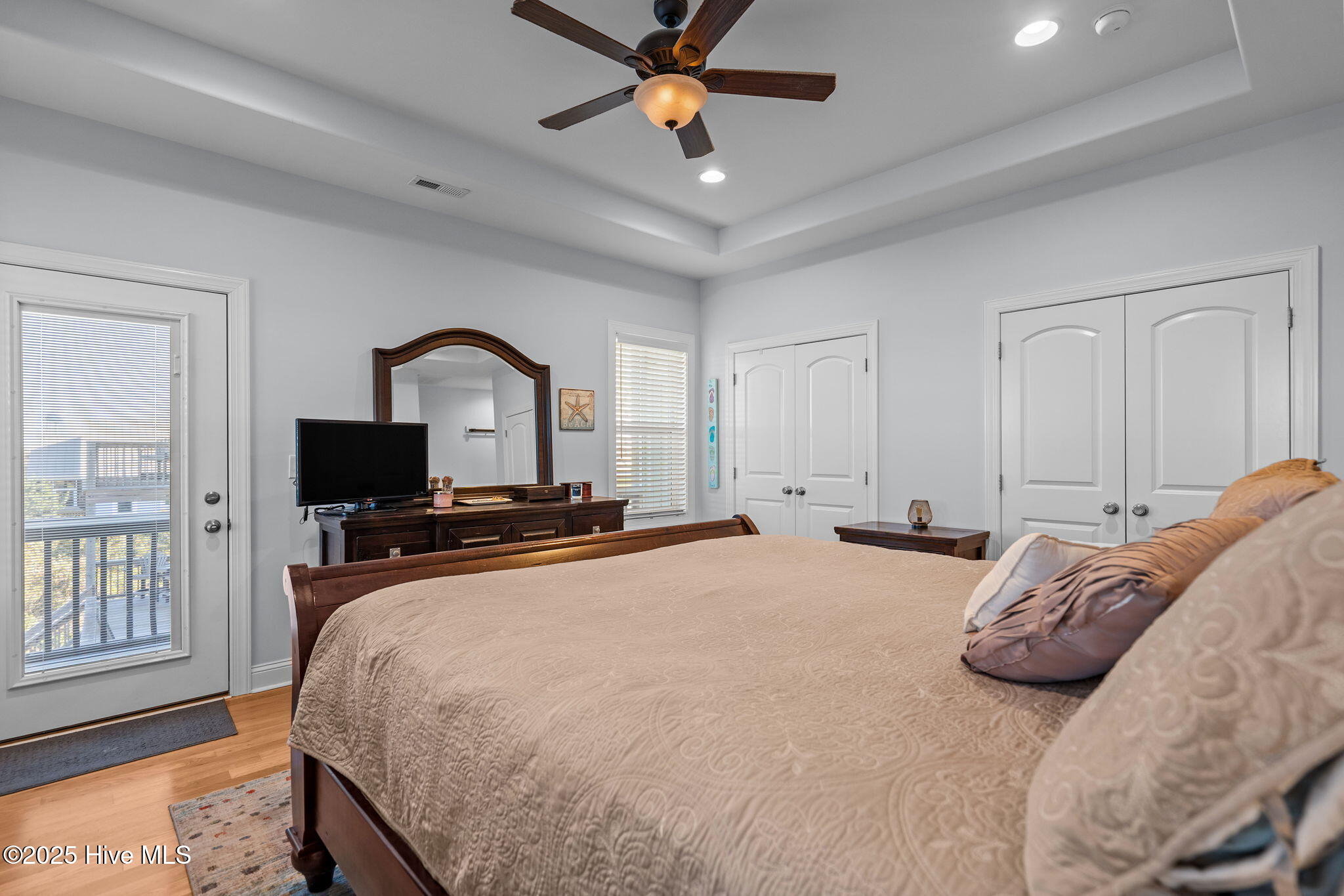 100543391 | Photo 18