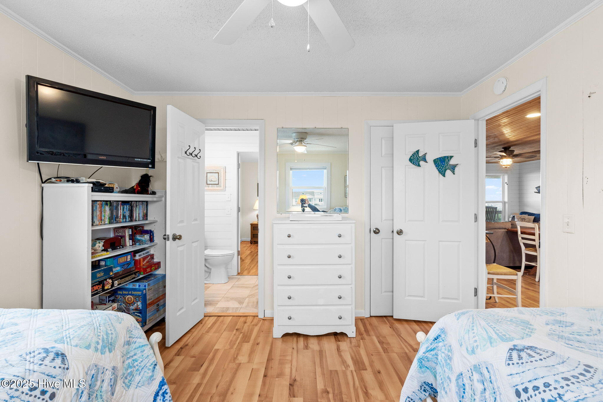 100544843 | Photo 24