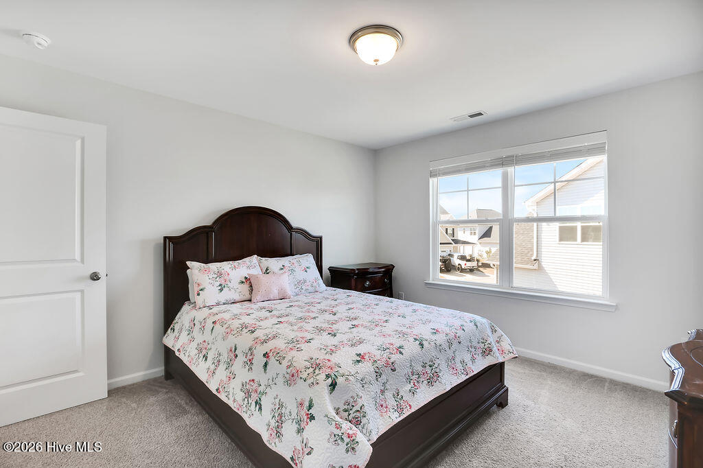 100555659 | Photo 30