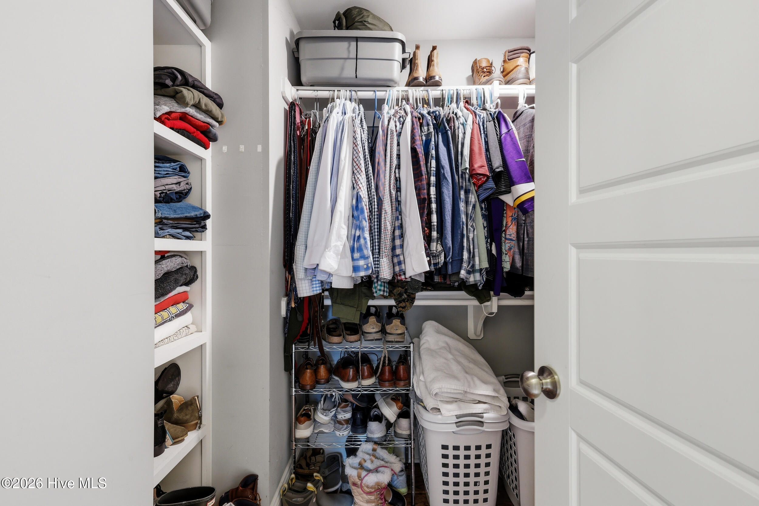 100554084 | Photo 32