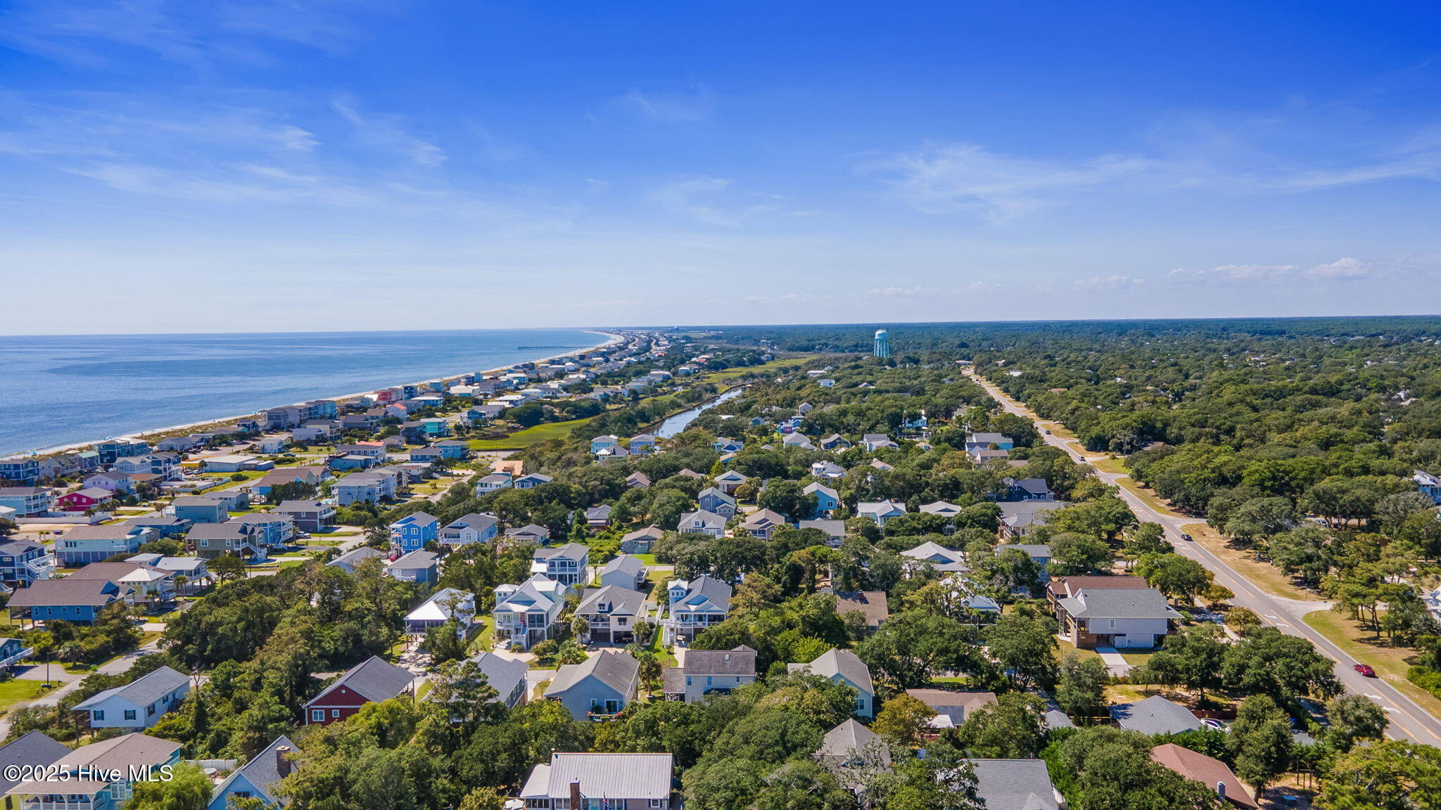 106 SE 44th Street, Oak Island, NC, 28465