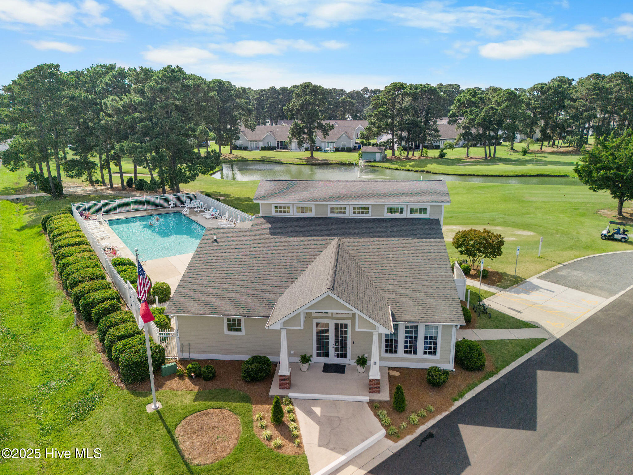 100513601 | Photo 47