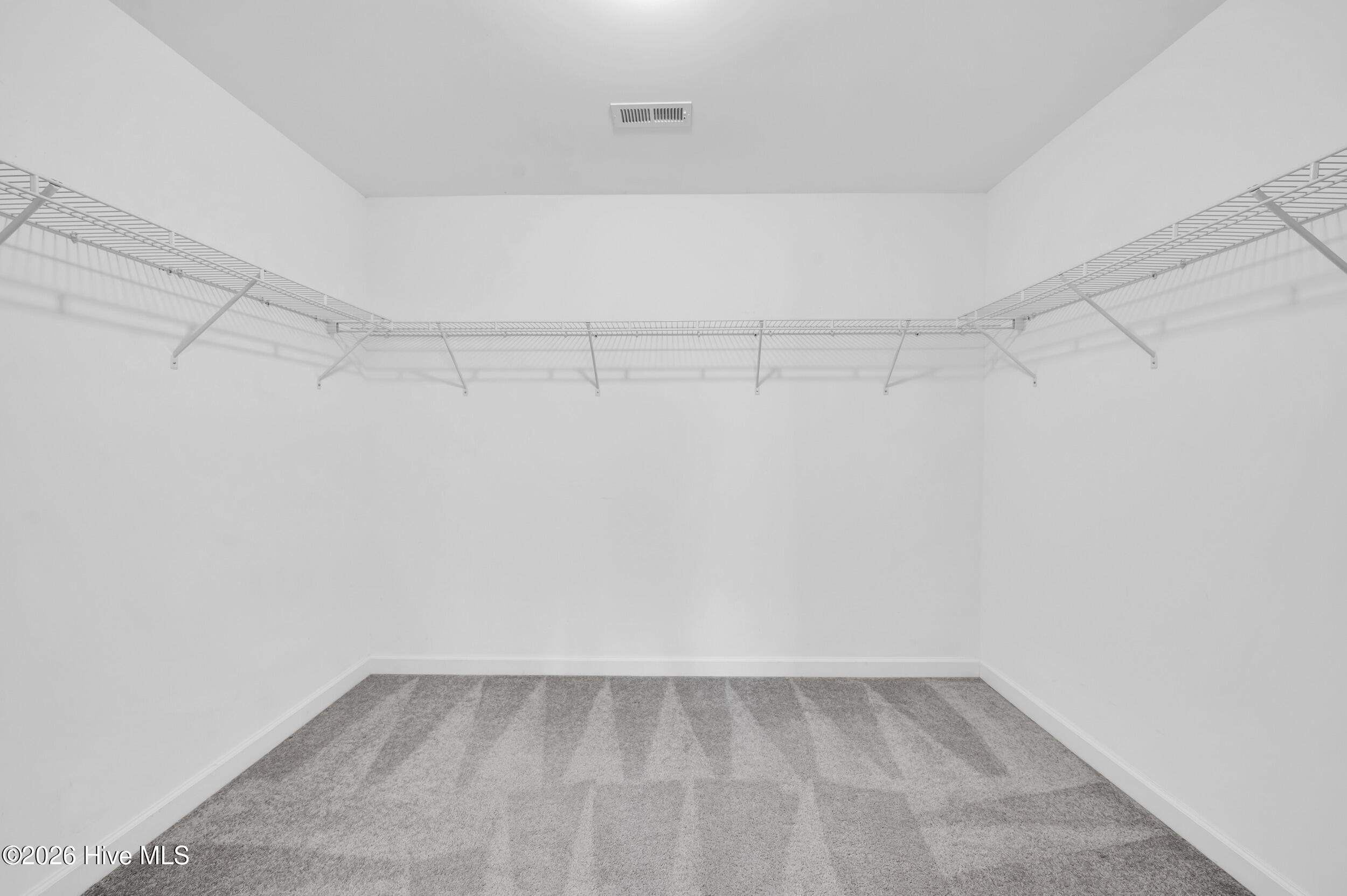 100547452 | Photo 21