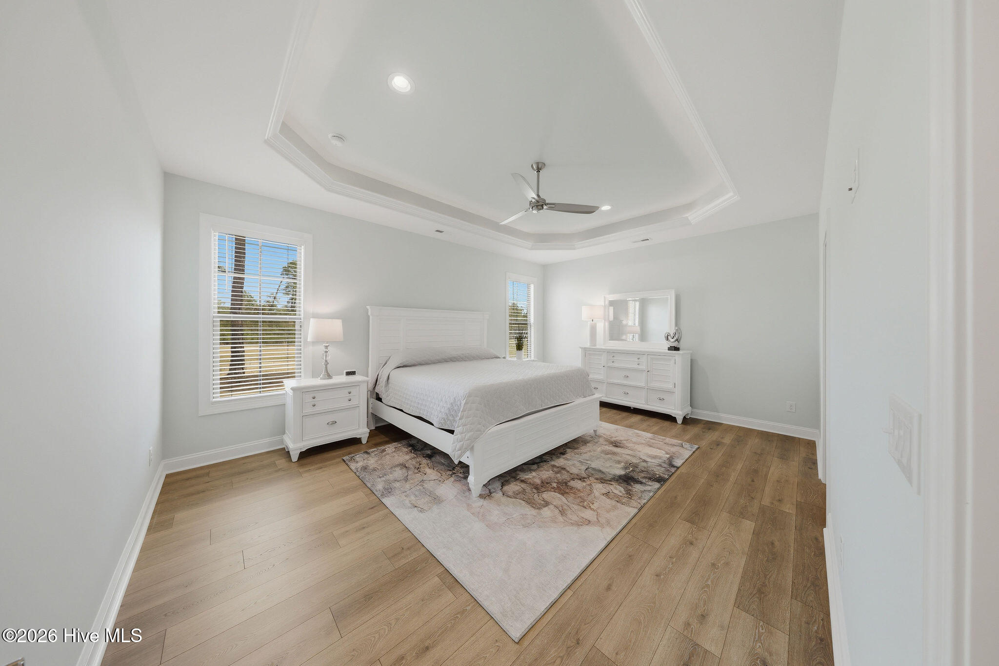 100564849 | Photo 30