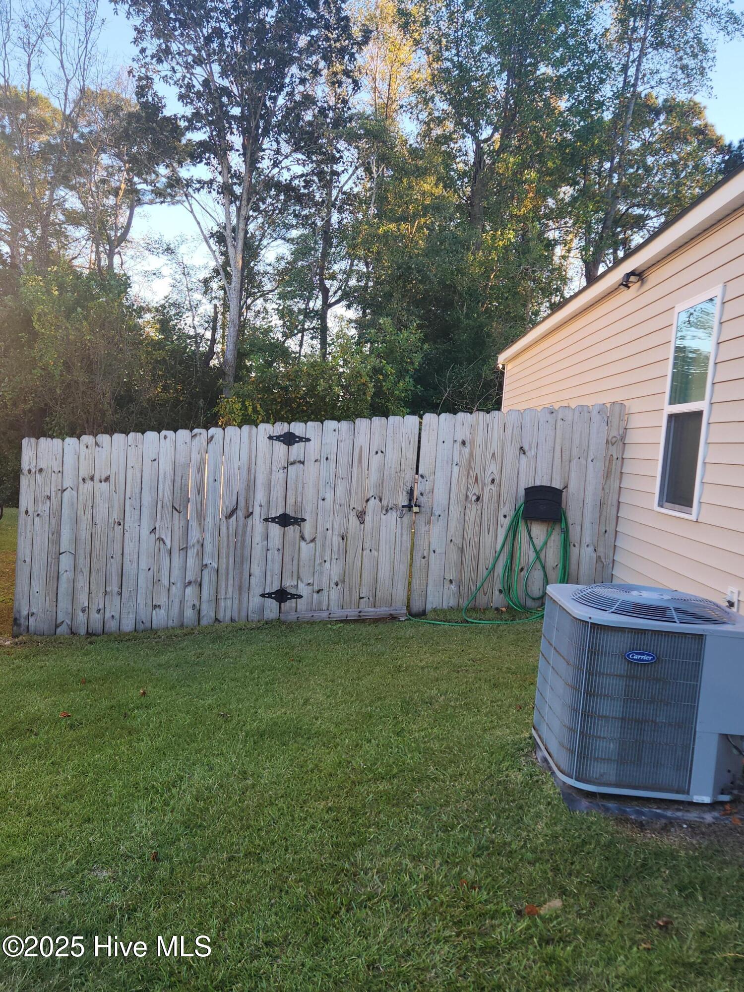 100539235 | Photo 40