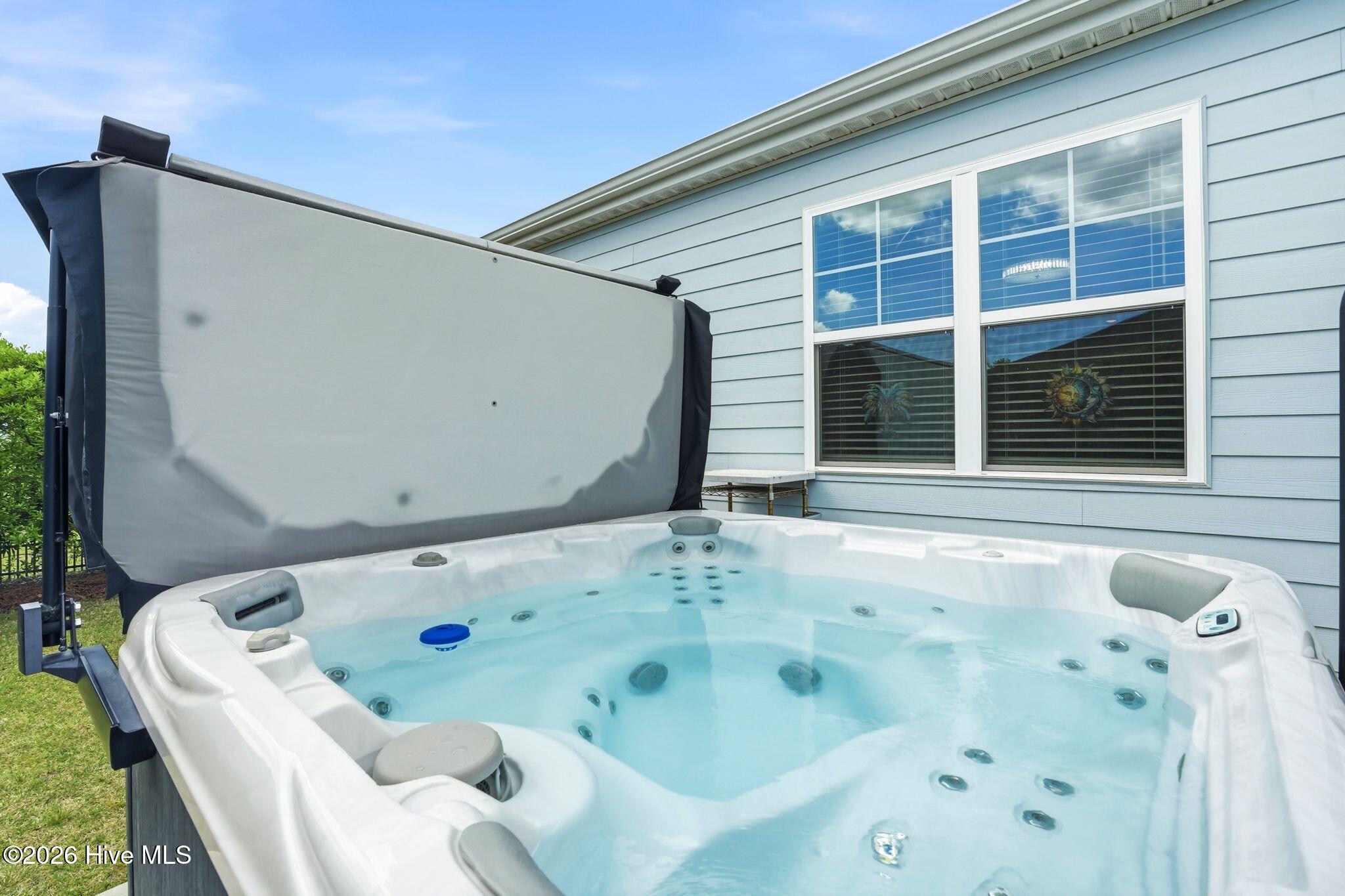 100531826 | Photo 110