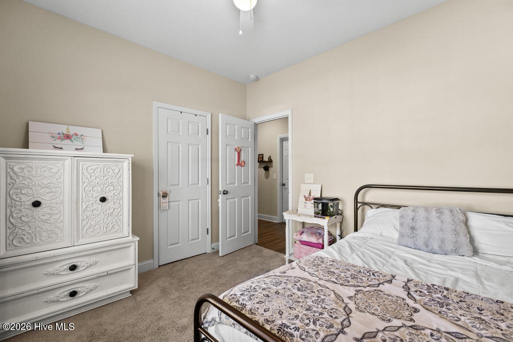 100565616 | Photo 21