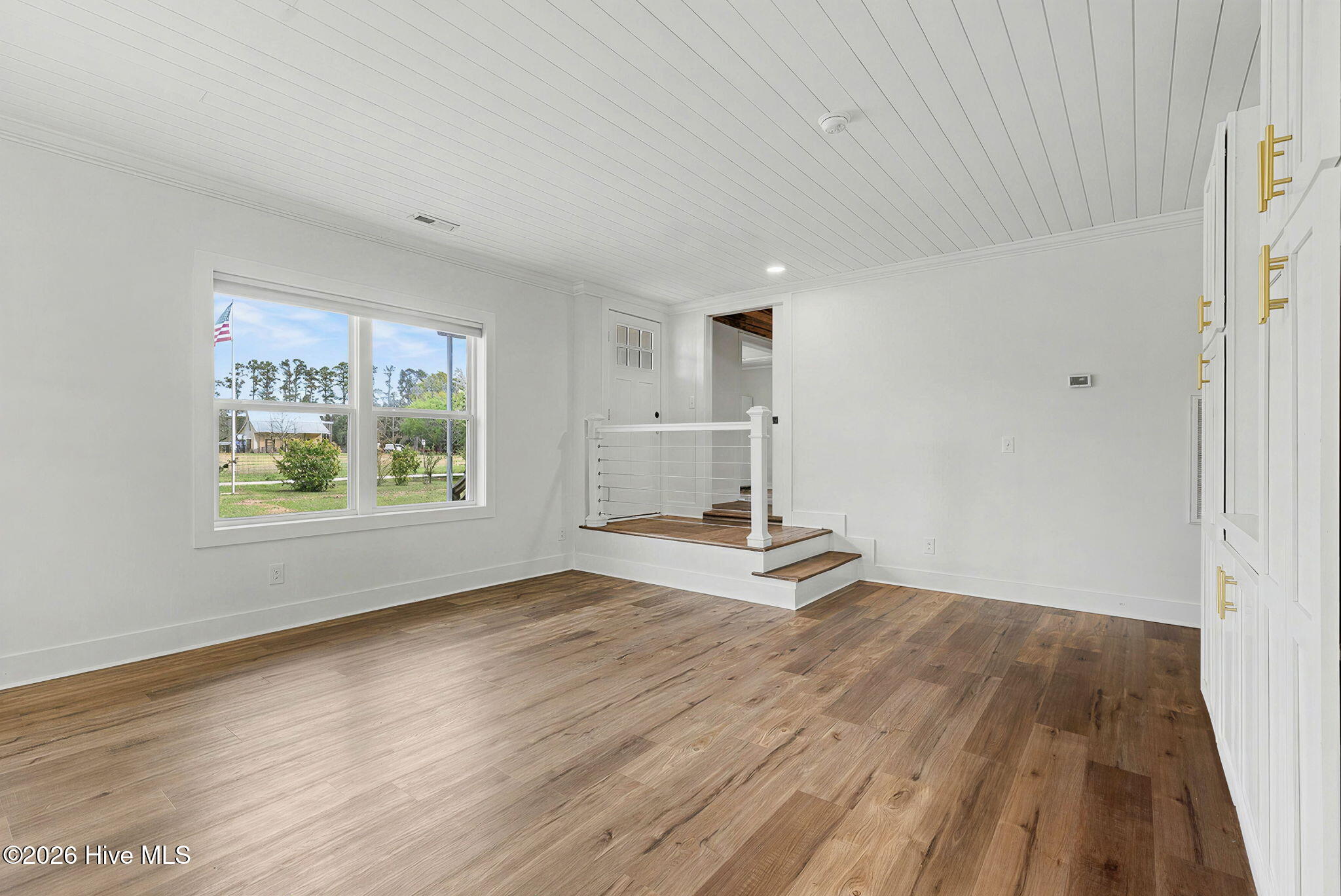 100564194 | Photo 49