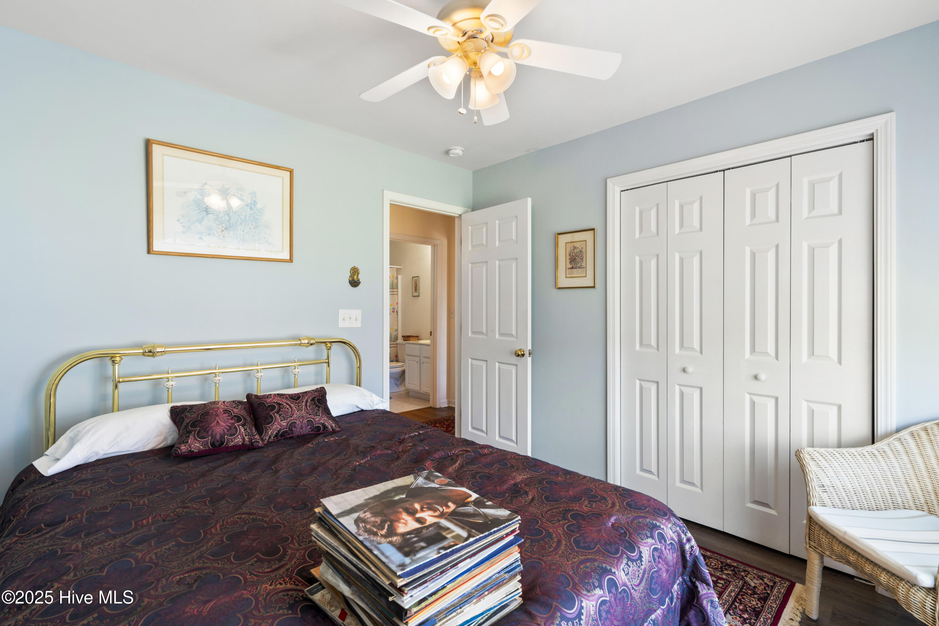 100521862 | Photo 10