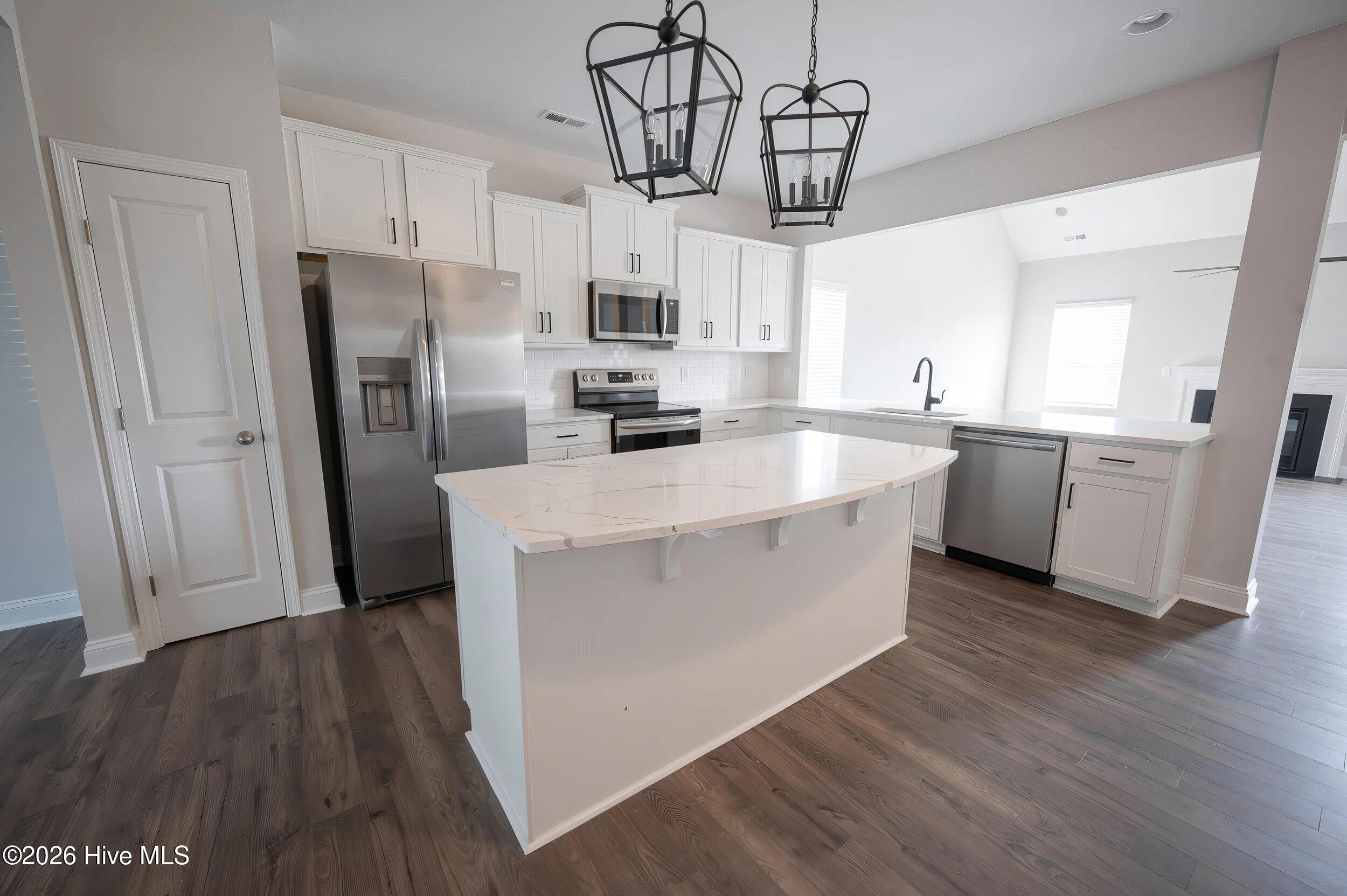 100554884 | Photo 12