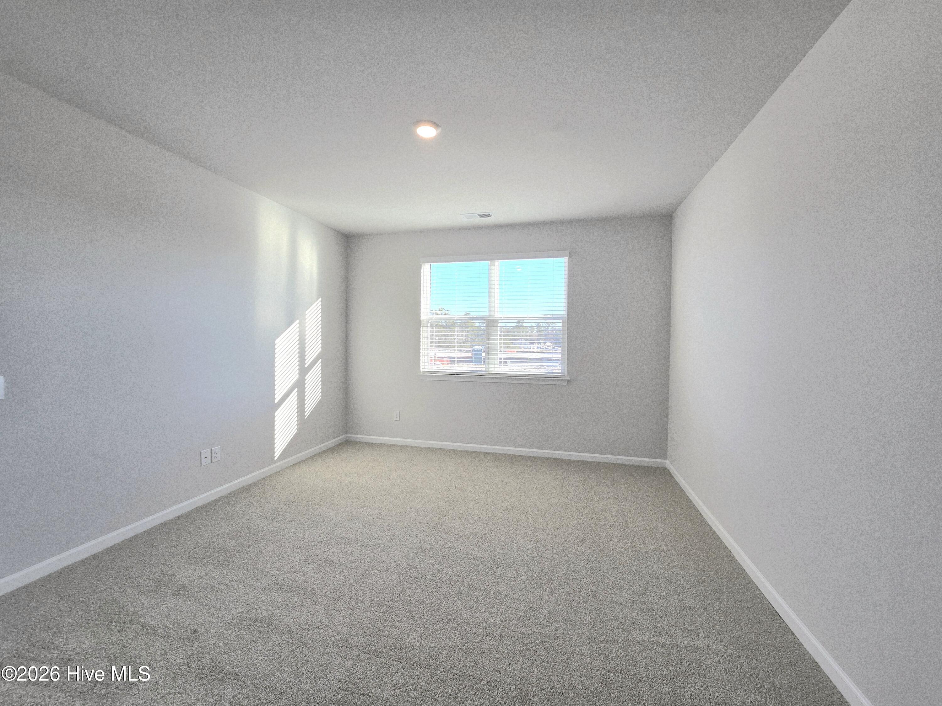 100541756 | Photo 17