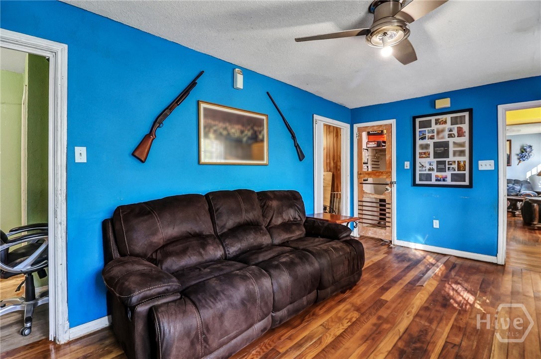 Left side Living Room