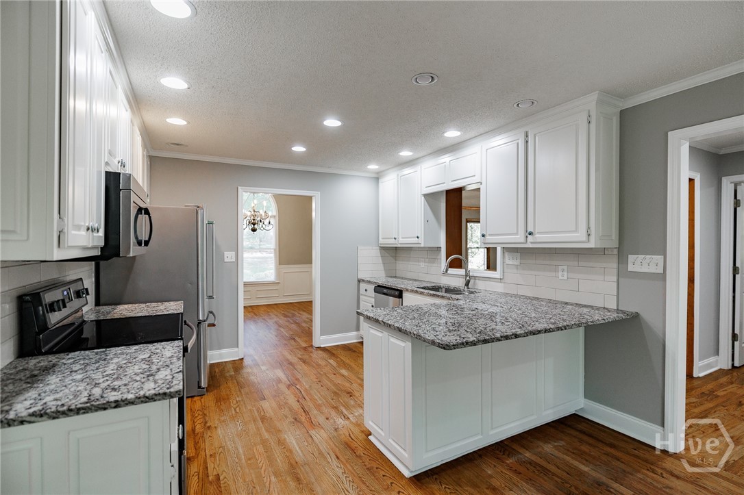 1220 Twelve Oaks Circle