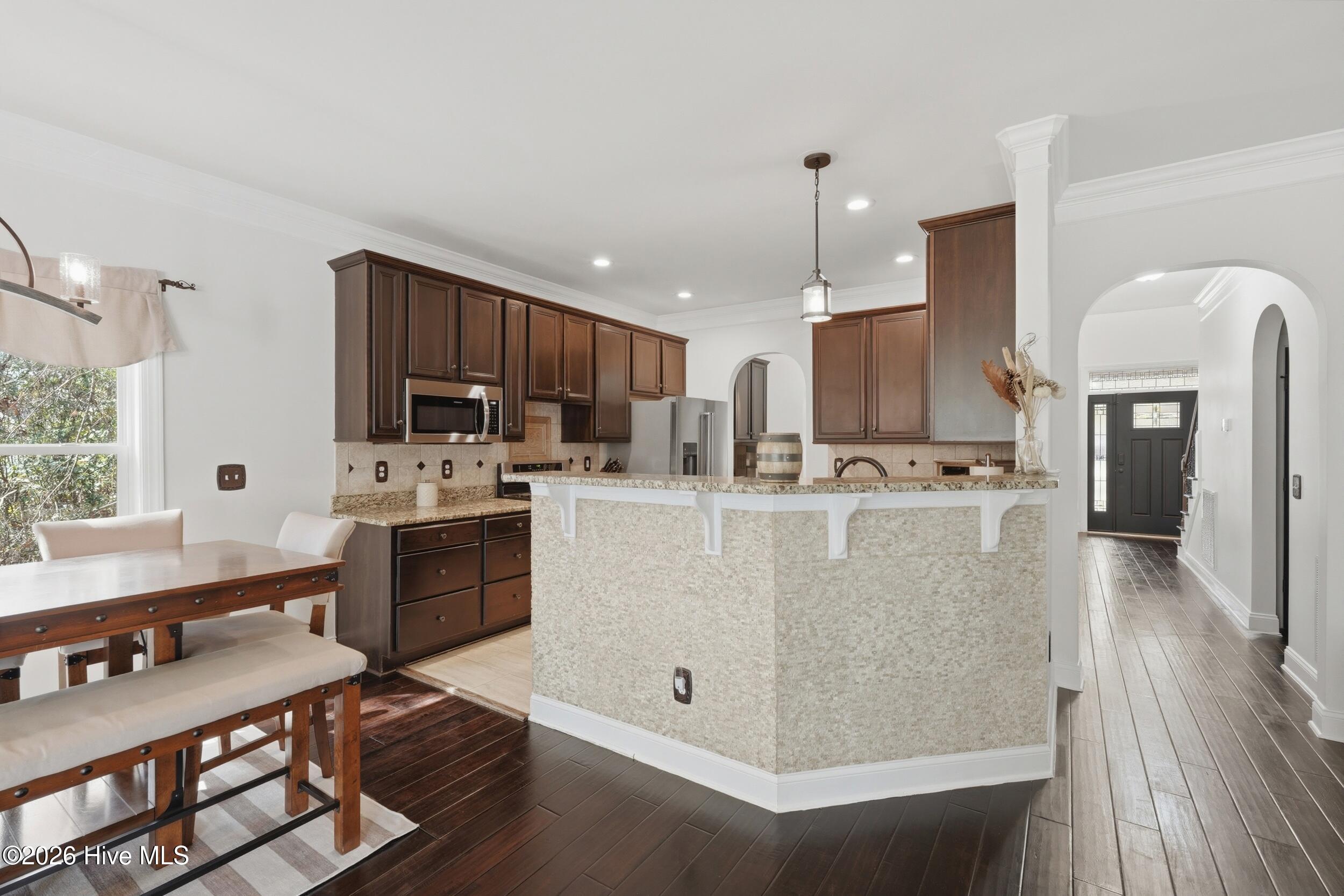 100551970 | Photo 22