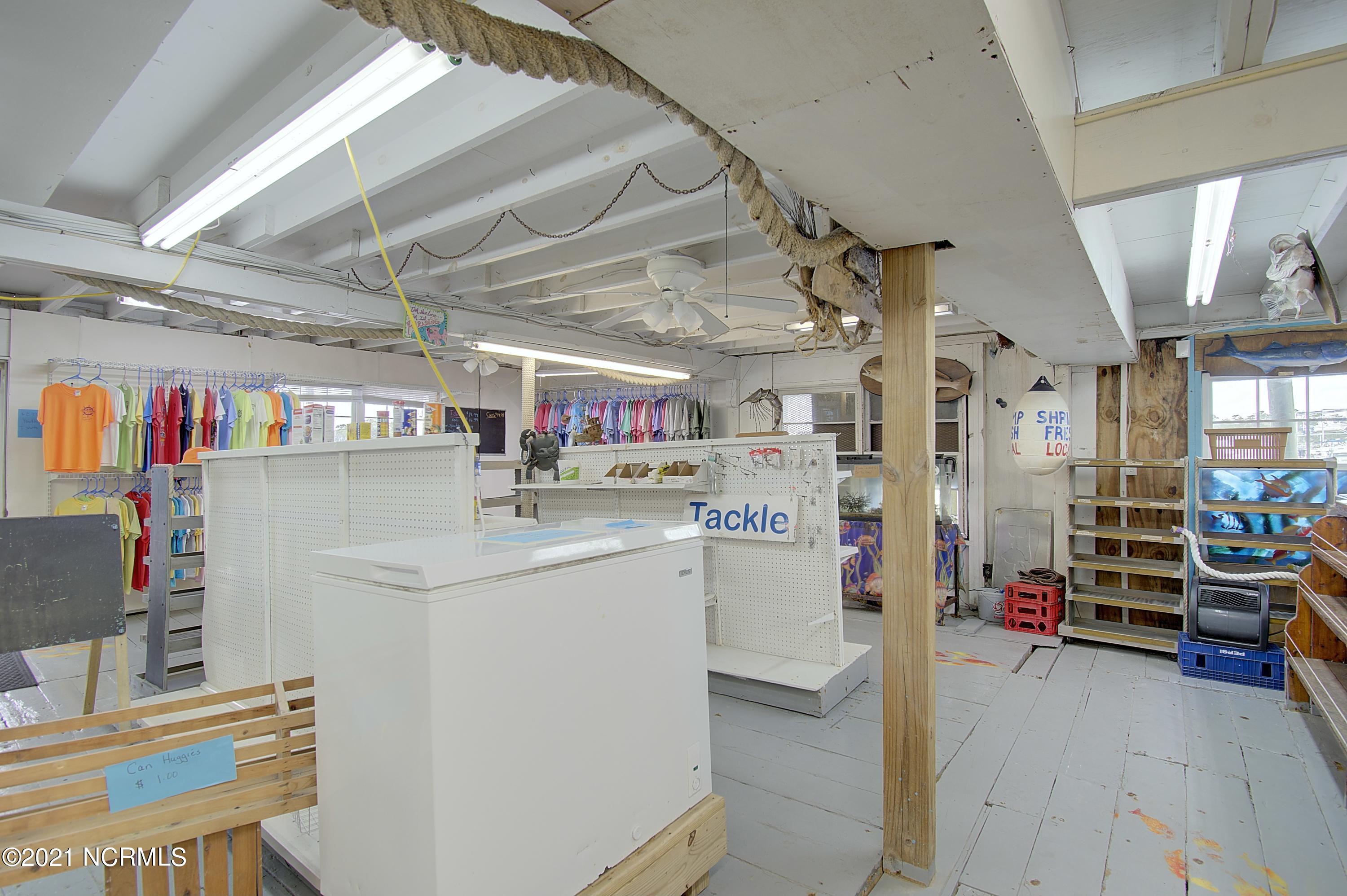 100502162 | Photo 61