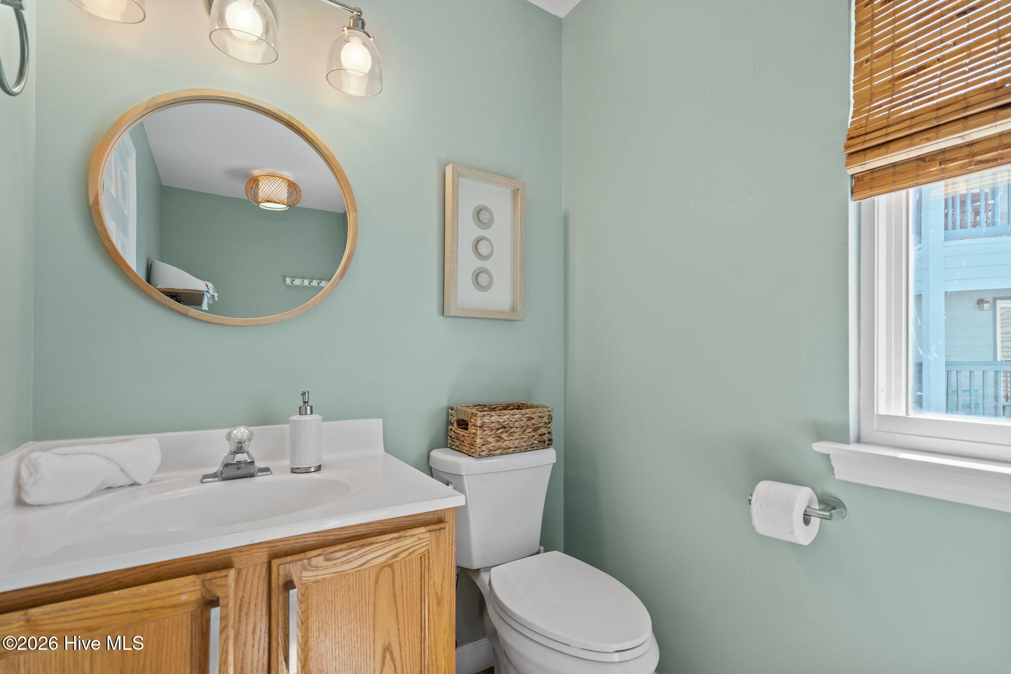 100566961 | Photo 35