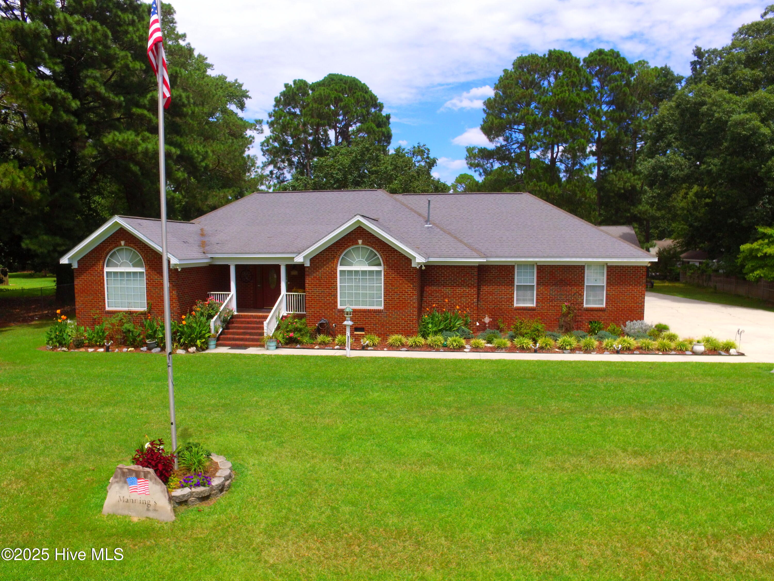 Homes for sale in Greenville, NC | 2511 Bells Fork Rd, Greenville, NC 27858 | MLS# 100527382