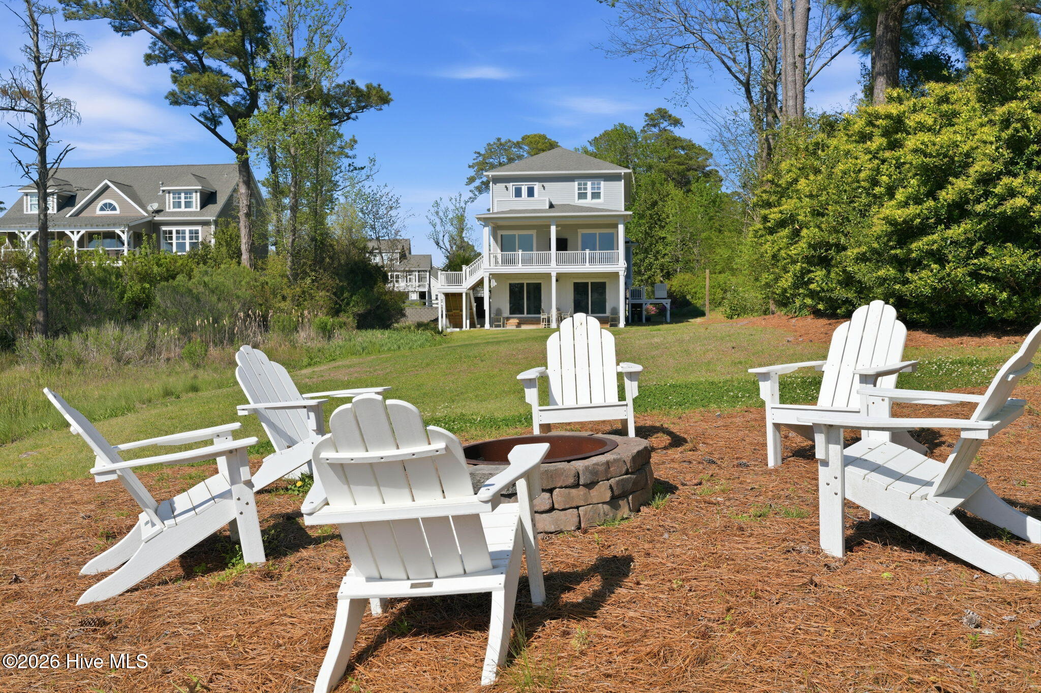 100549374 | Photo 76