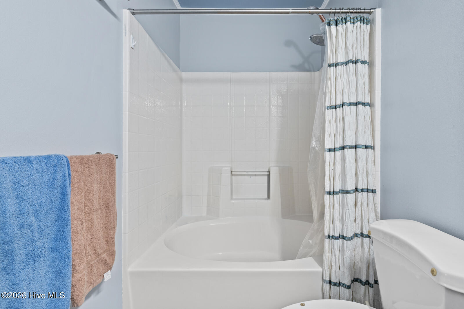 100565866 | Photo 11