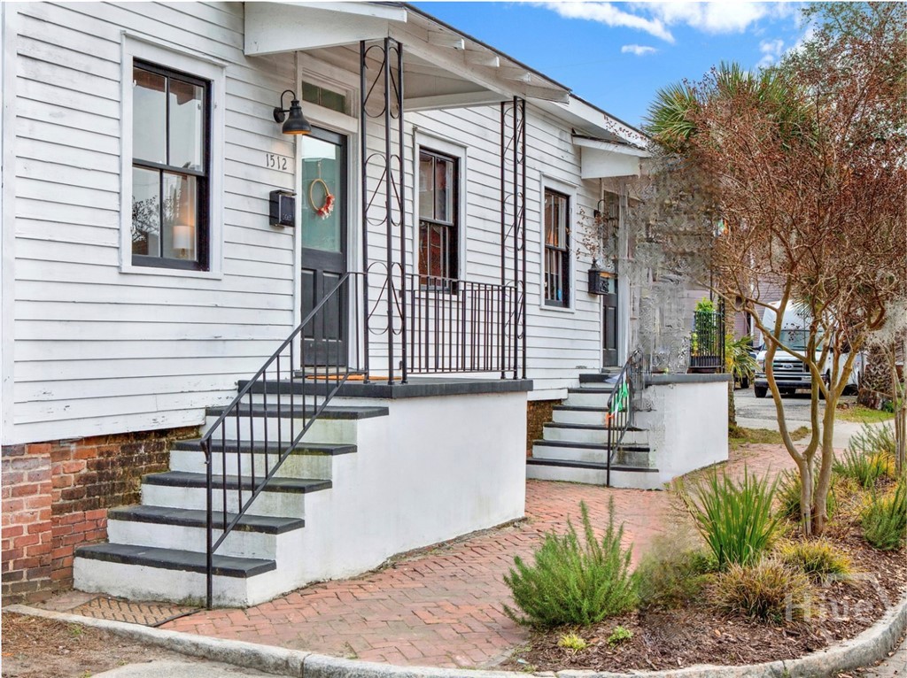 1st image of 1512 Barnard St, Savannah, GA 31401 | MLS# SA362498