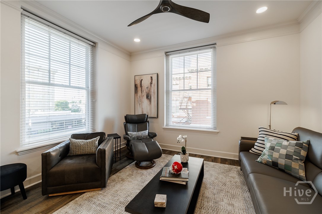 247 Washington Street E 309