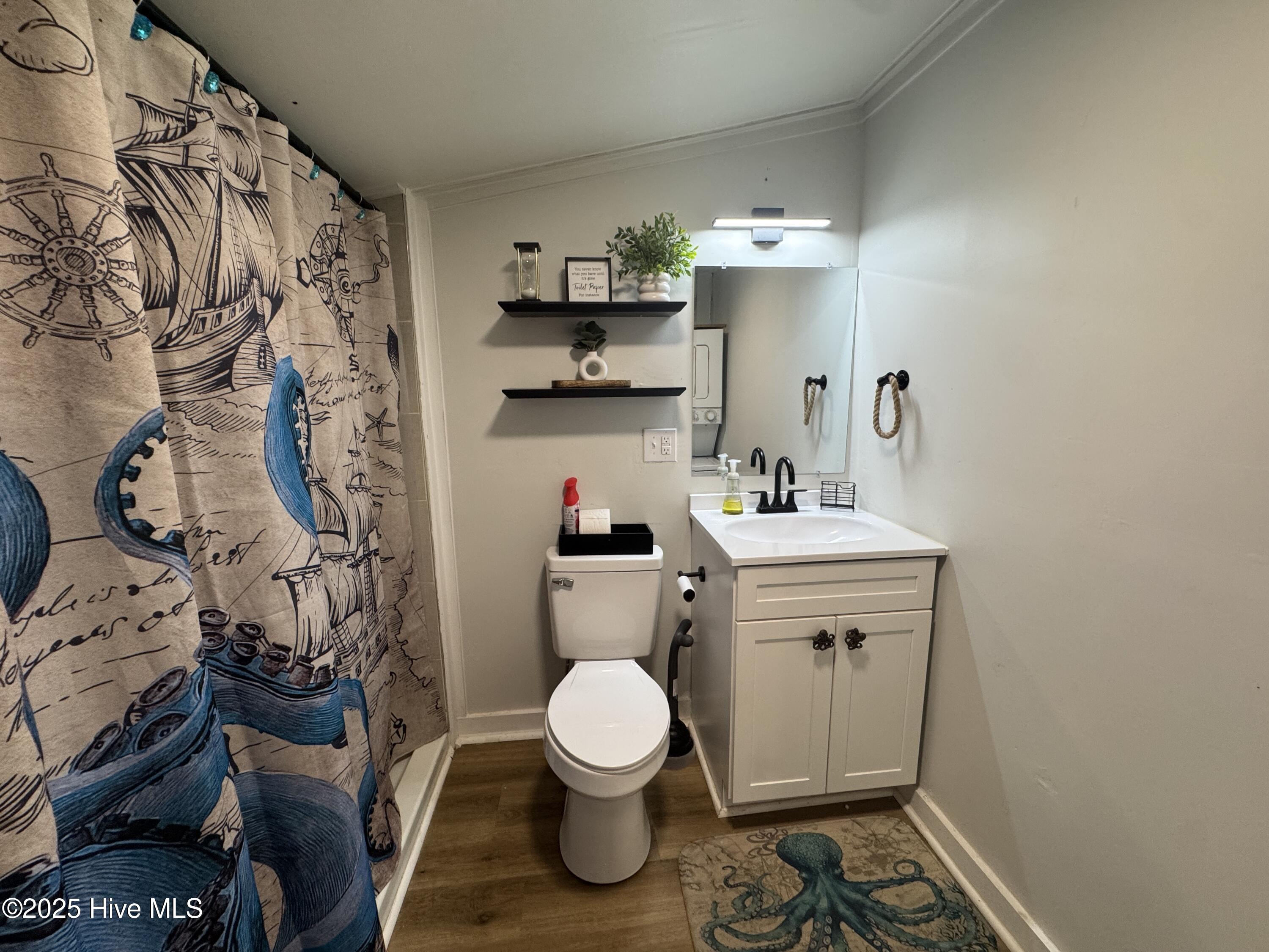 100515345 | Photo 15