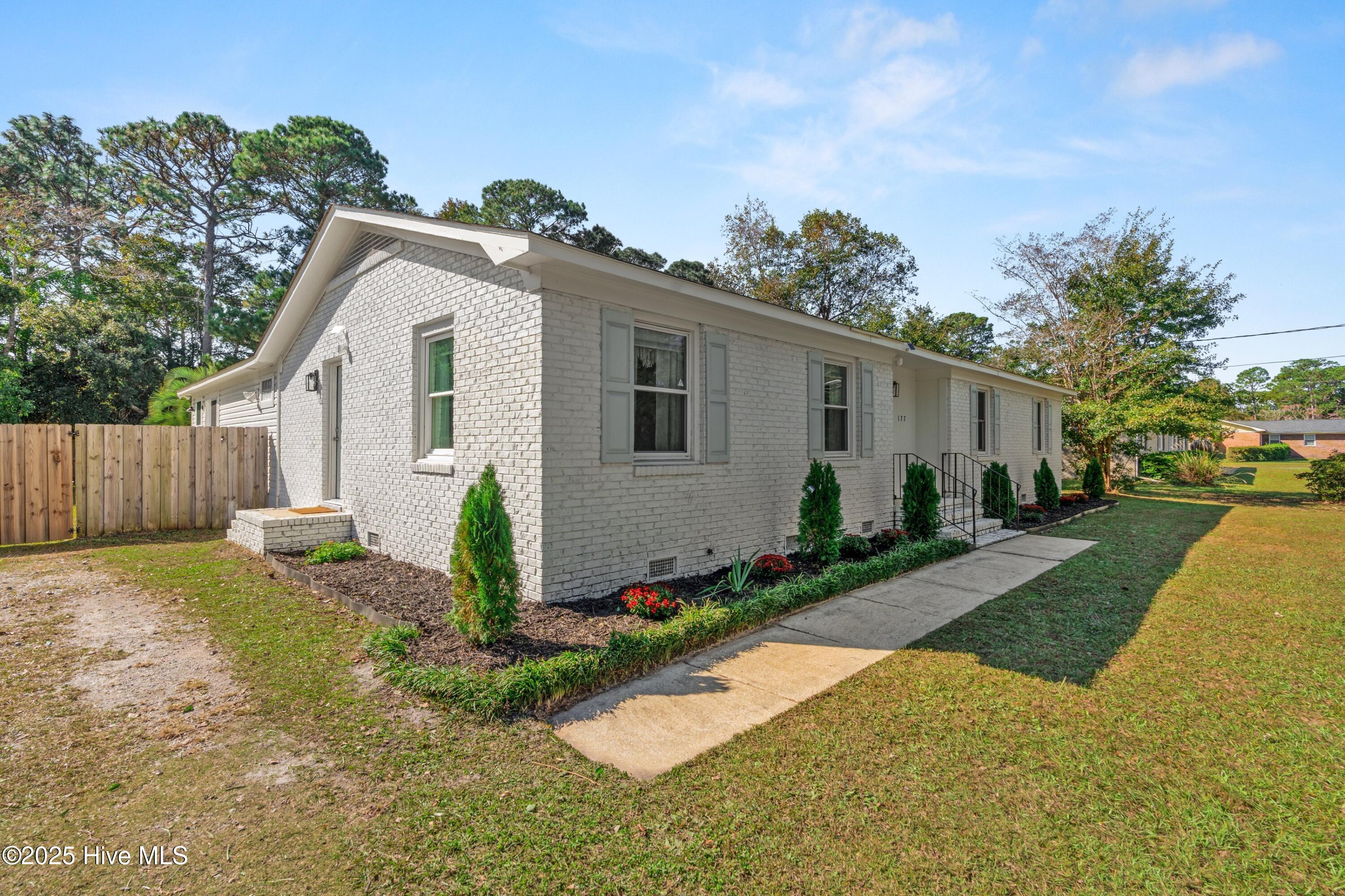 100539708 | Photo 38