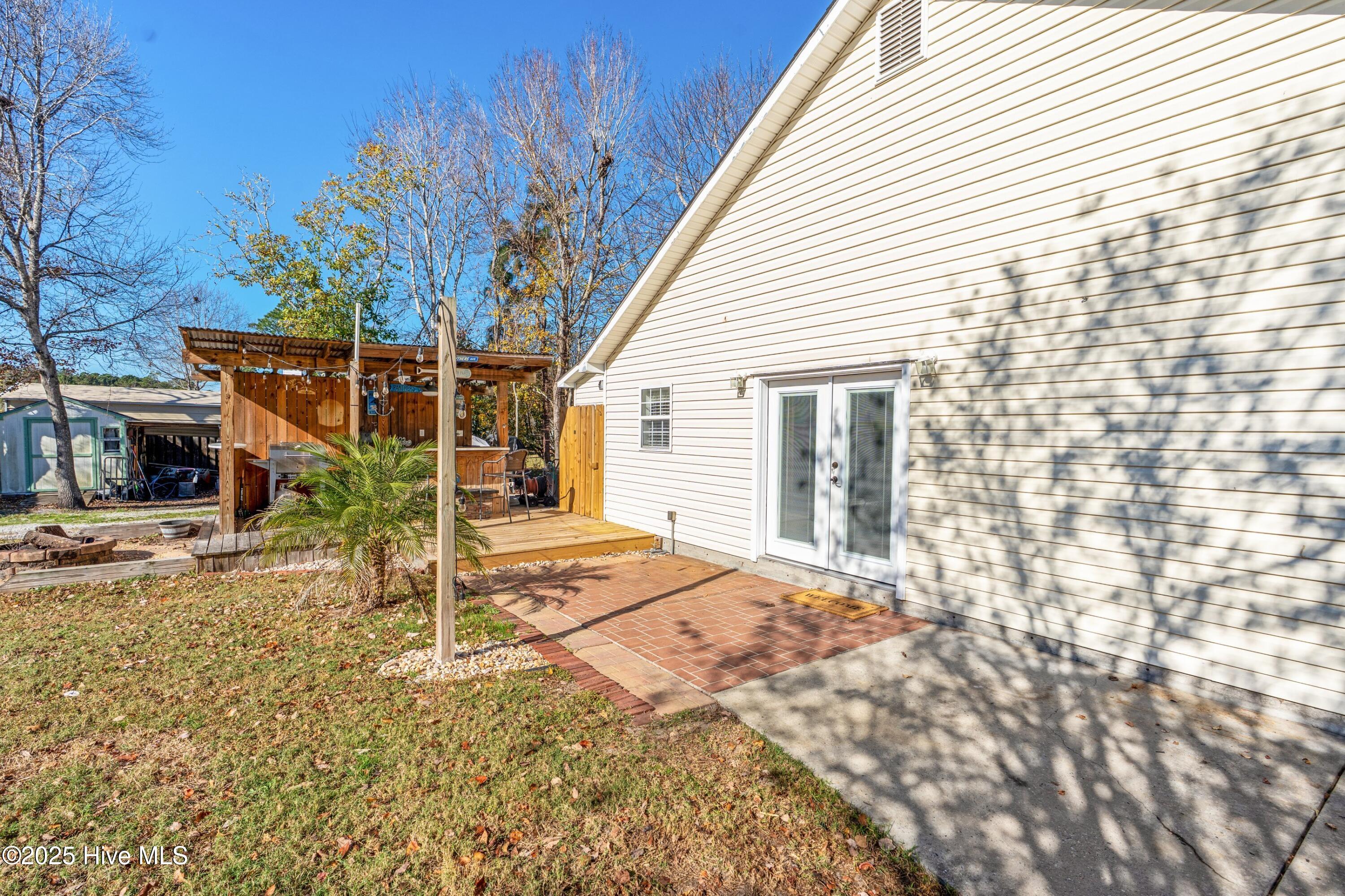 100542996 | Photo 23