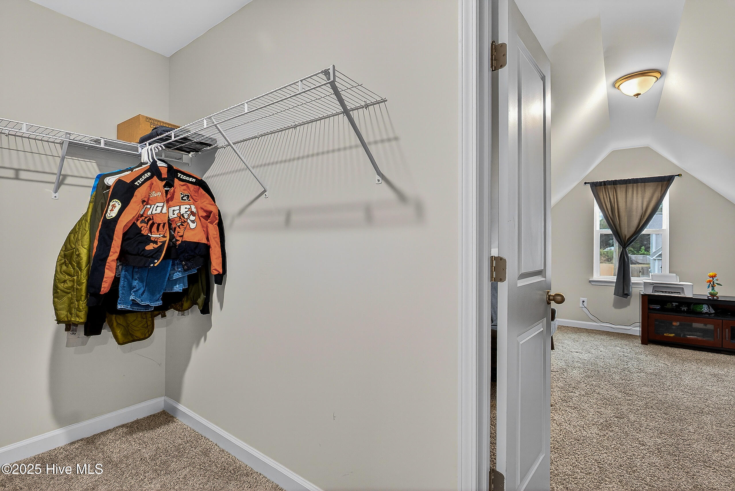 100544724 | Photo 20