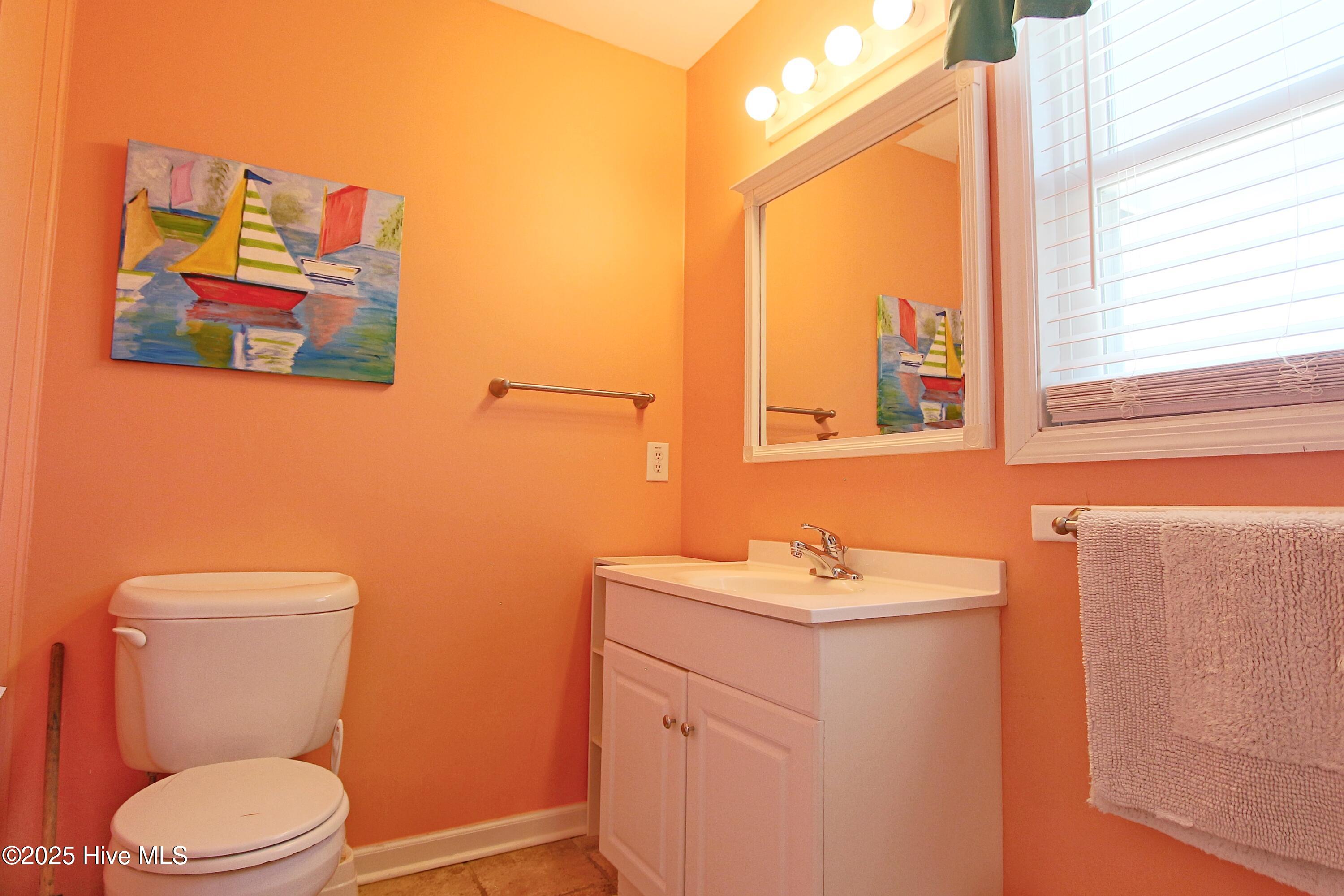 100503699 | Photo 45