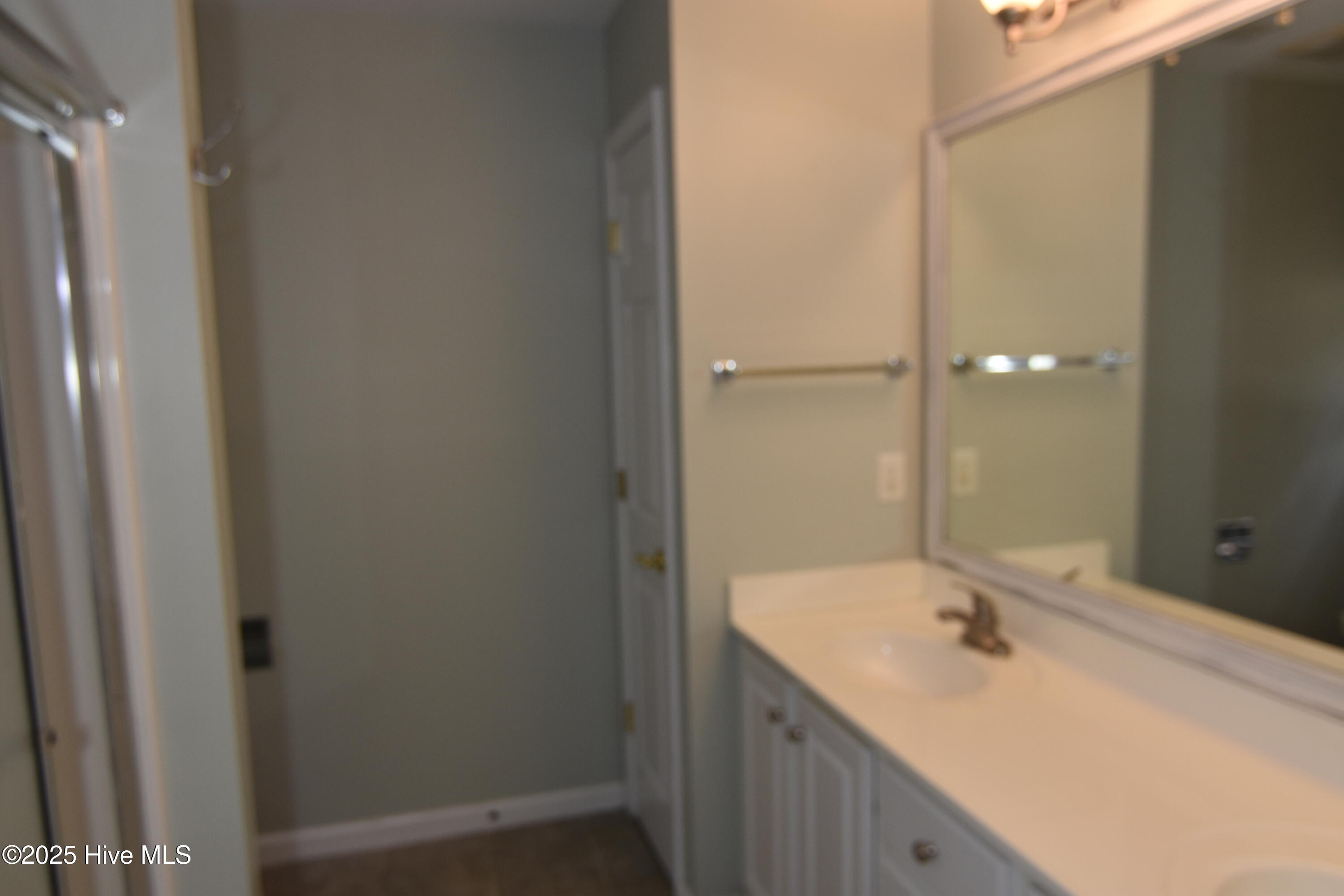 100521644 | Photo 16