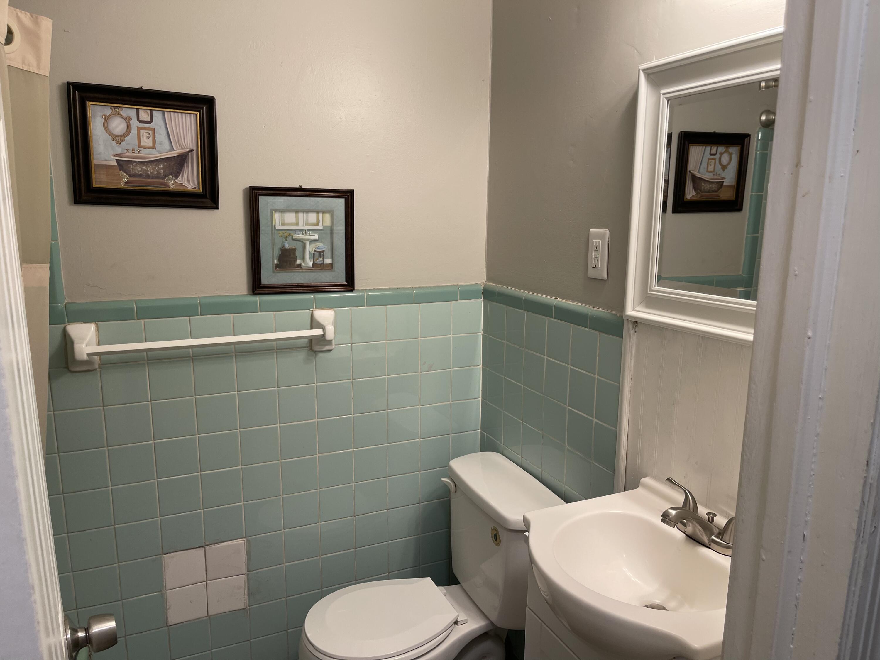 1BDED72A-9828-4E13-B67A-B92A84E8BBF8