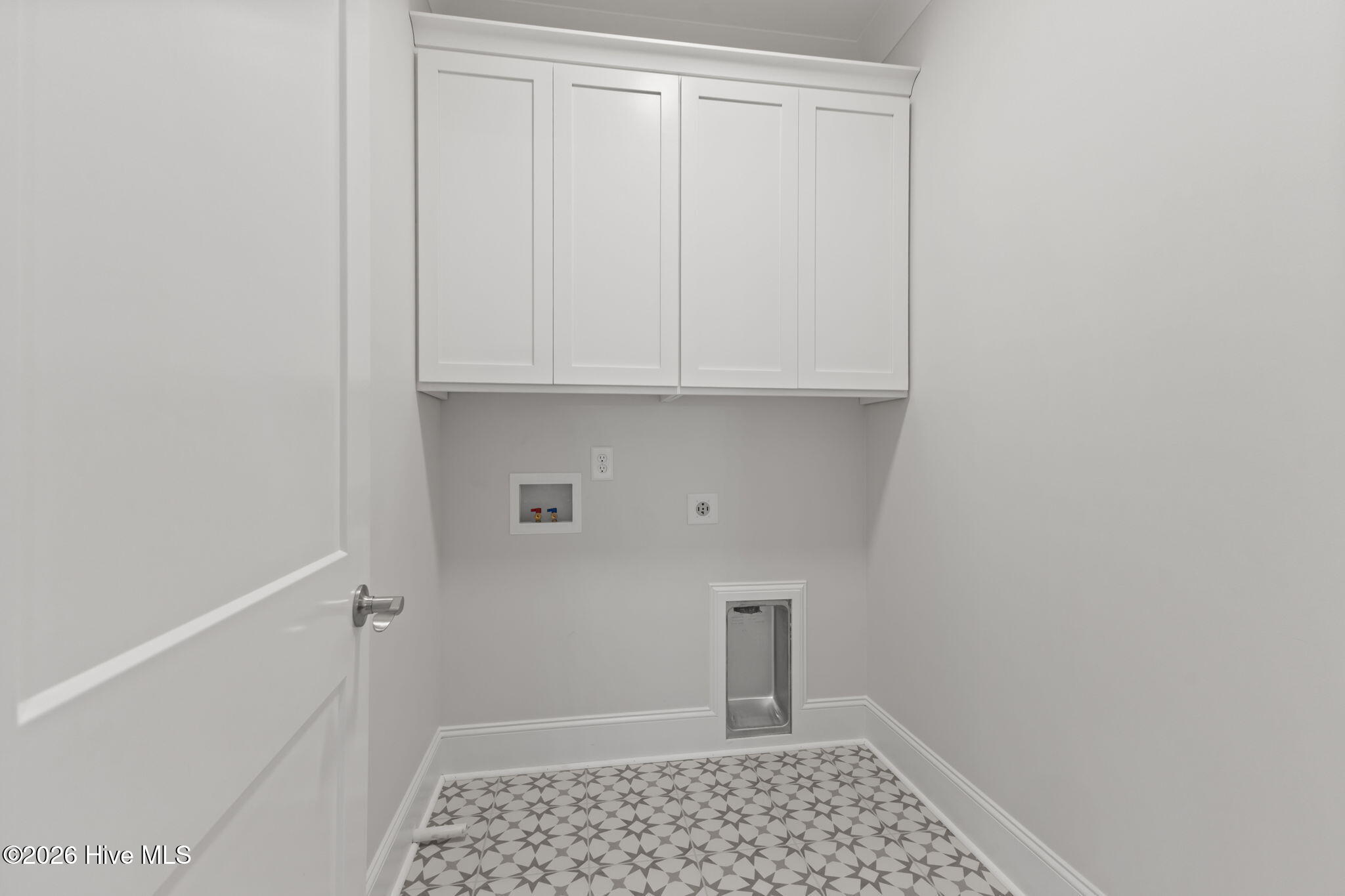 100553636 | Photo 15