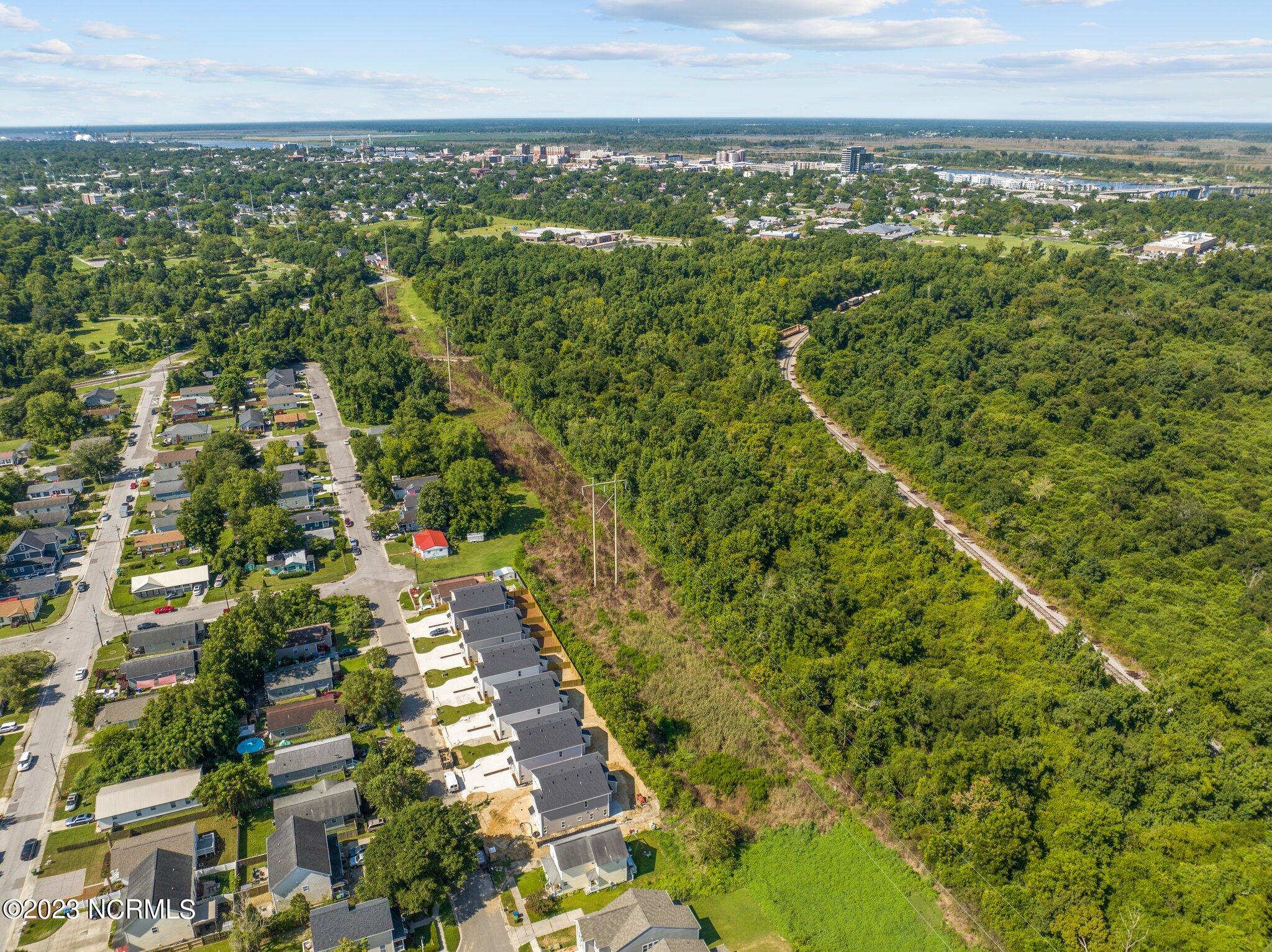 100545578 | Photo 13