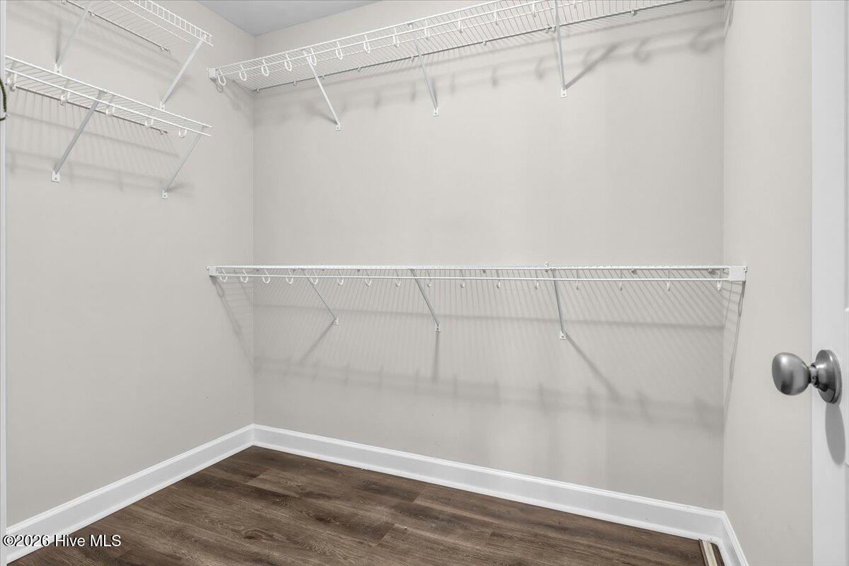 100565952 | Photo 29