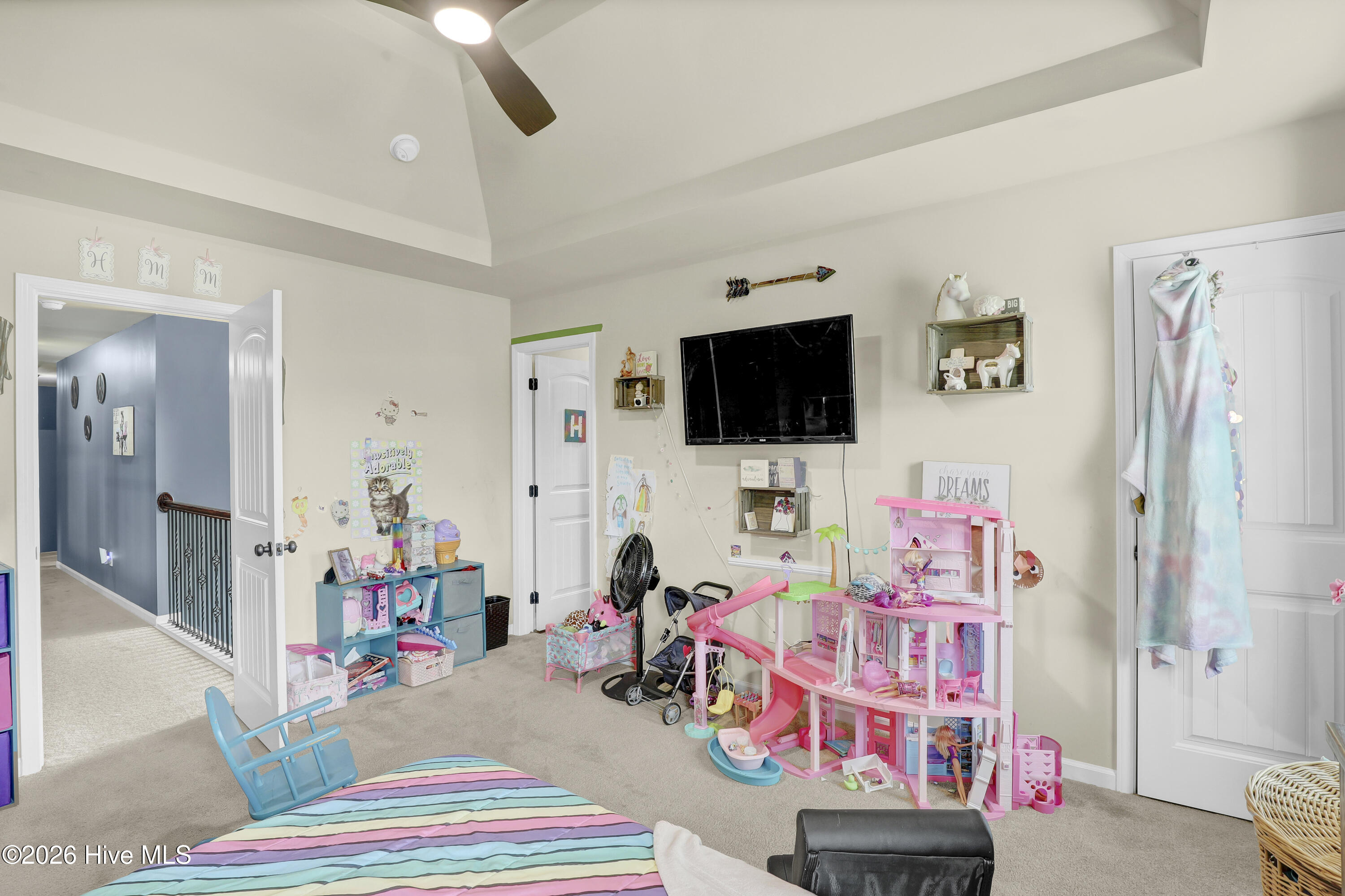201 Wedgefield Circle,Maple Hill
