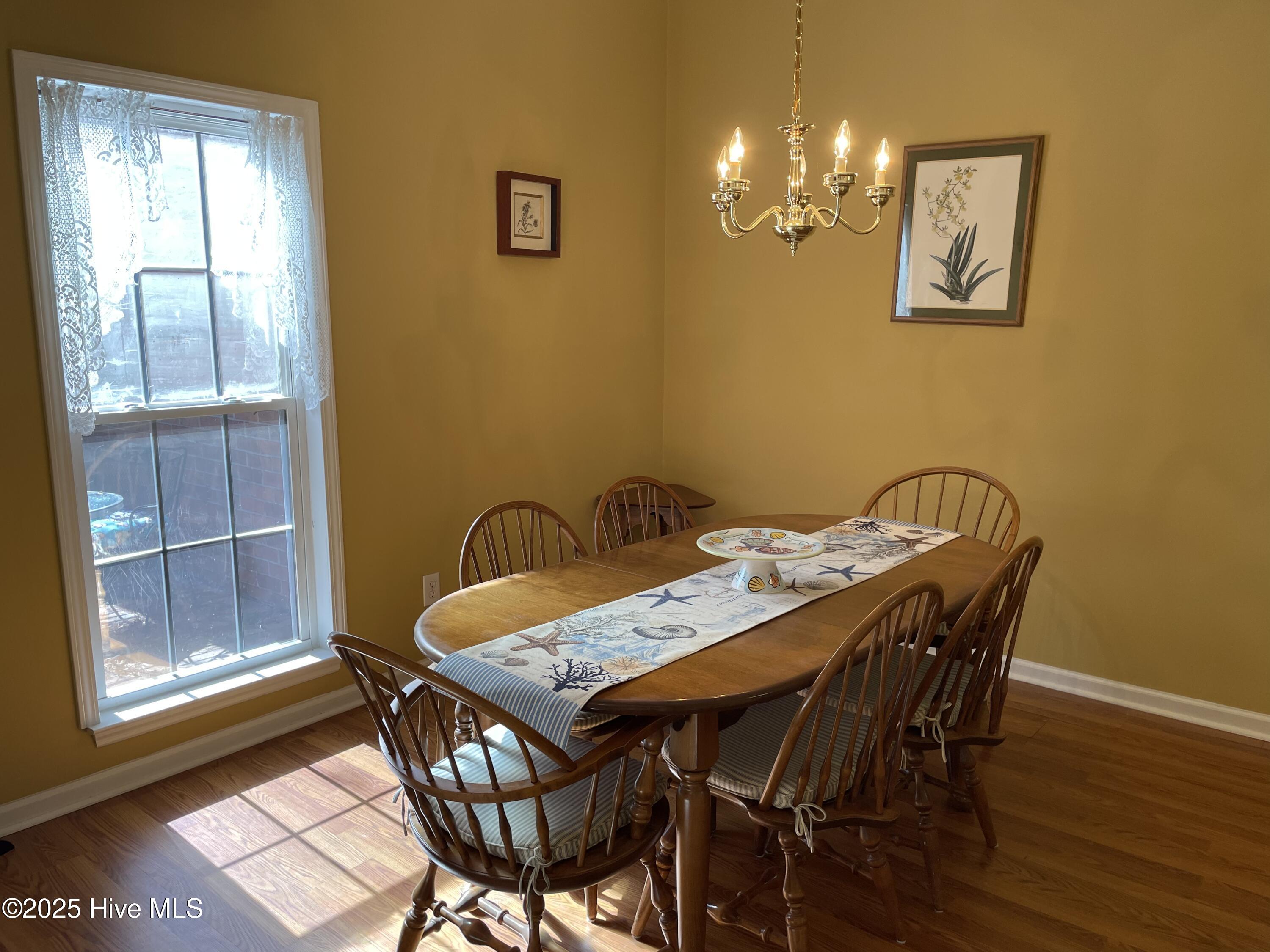 100536216 | Photo 15