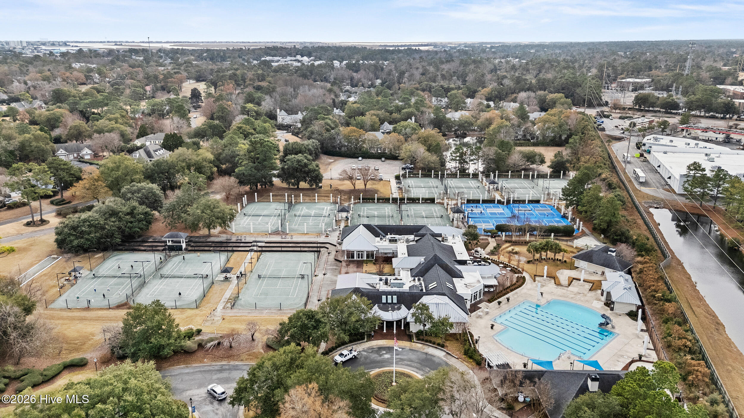 100547162 | Photo 64