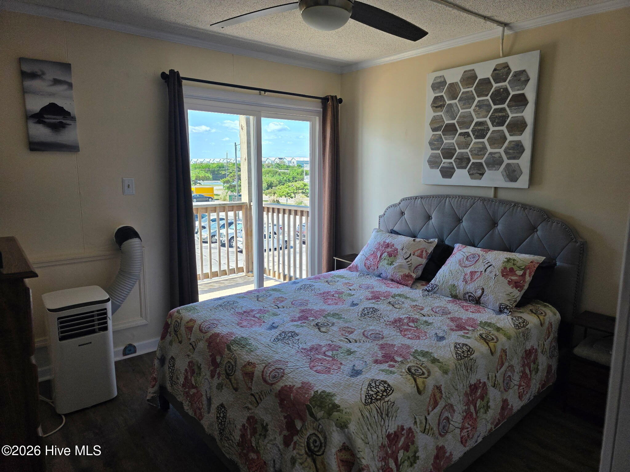 2264 New River Inlet Road 210 — listing photograph 5