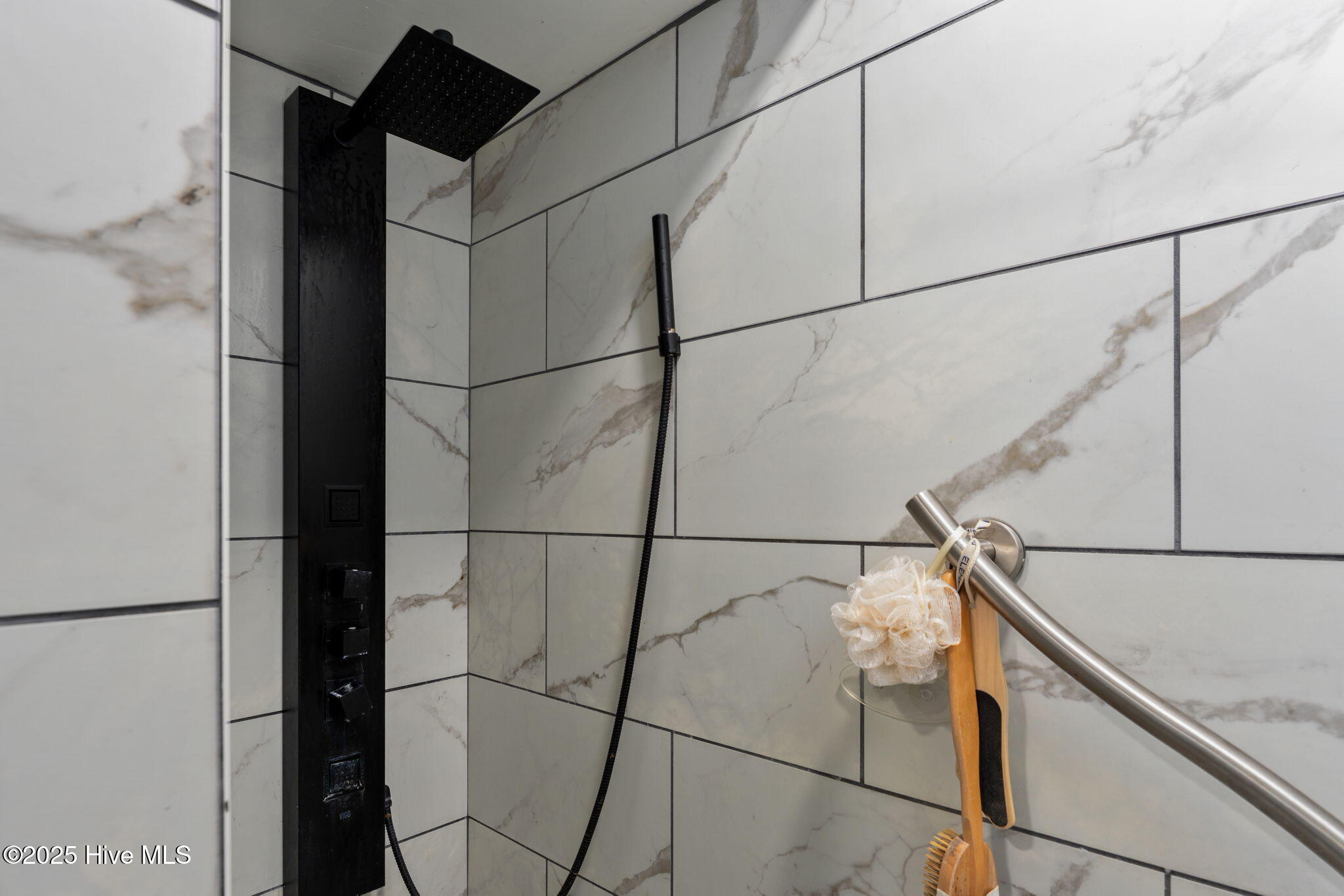 100534181 | Photo 20