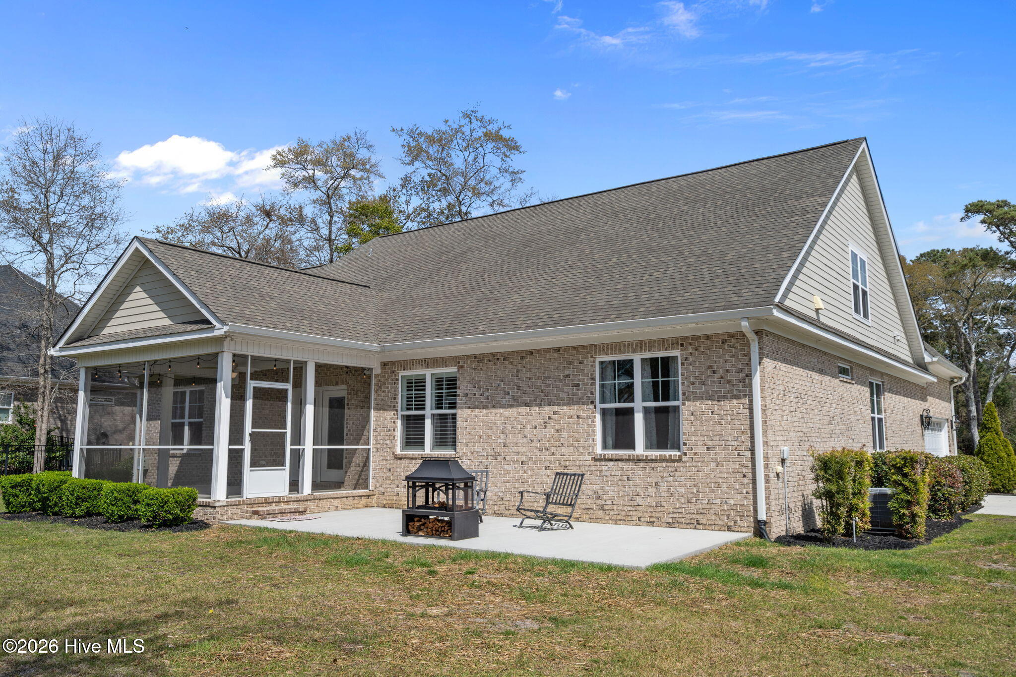 100562487 | Photo 50