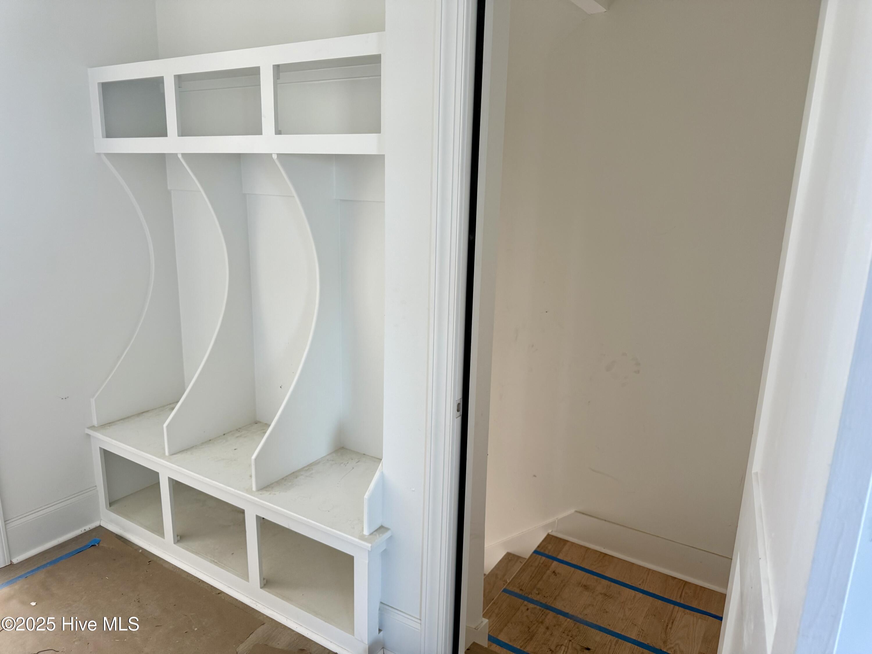 100496127 | Photo 10