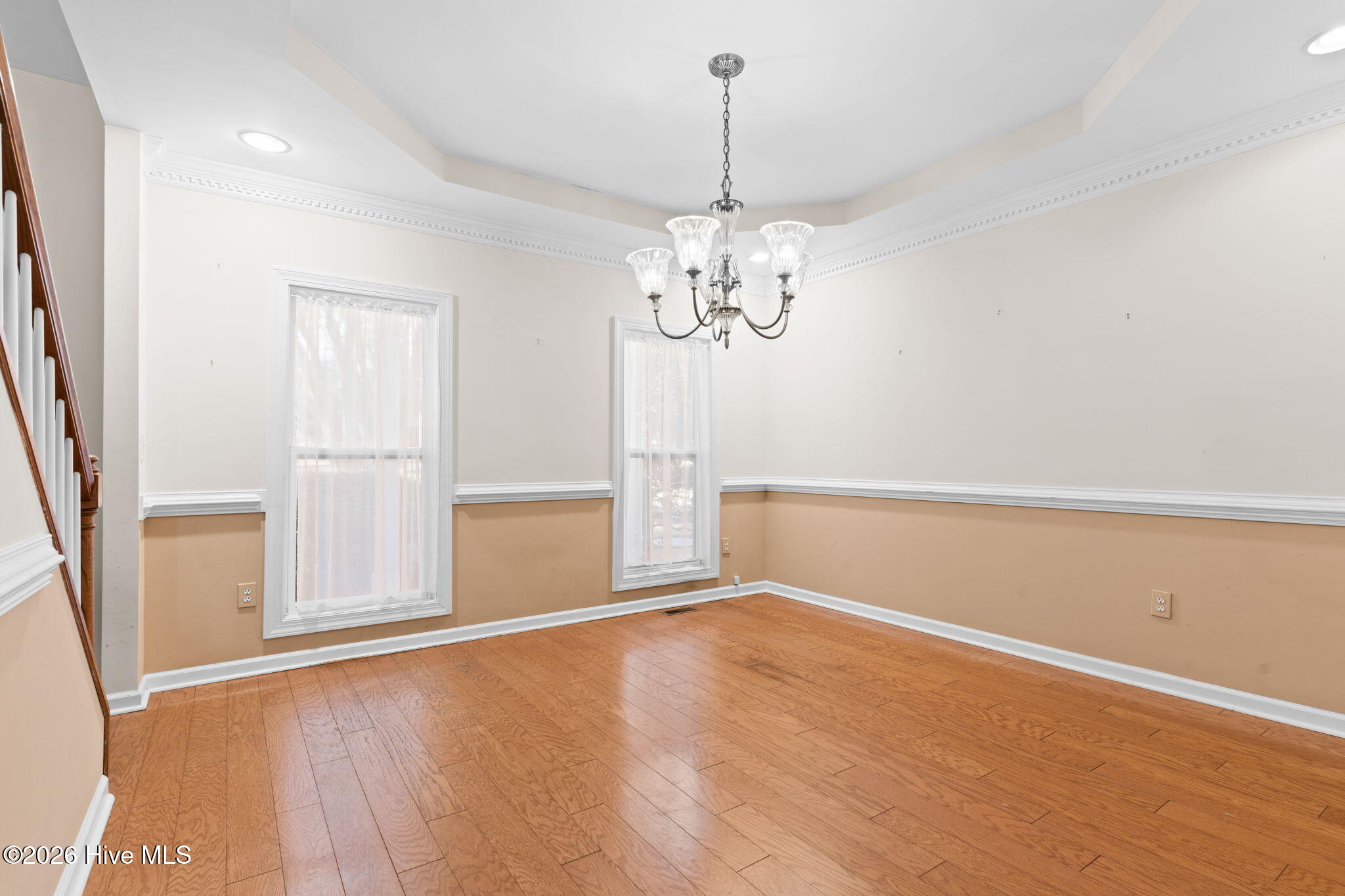 100551669 | Photo 19