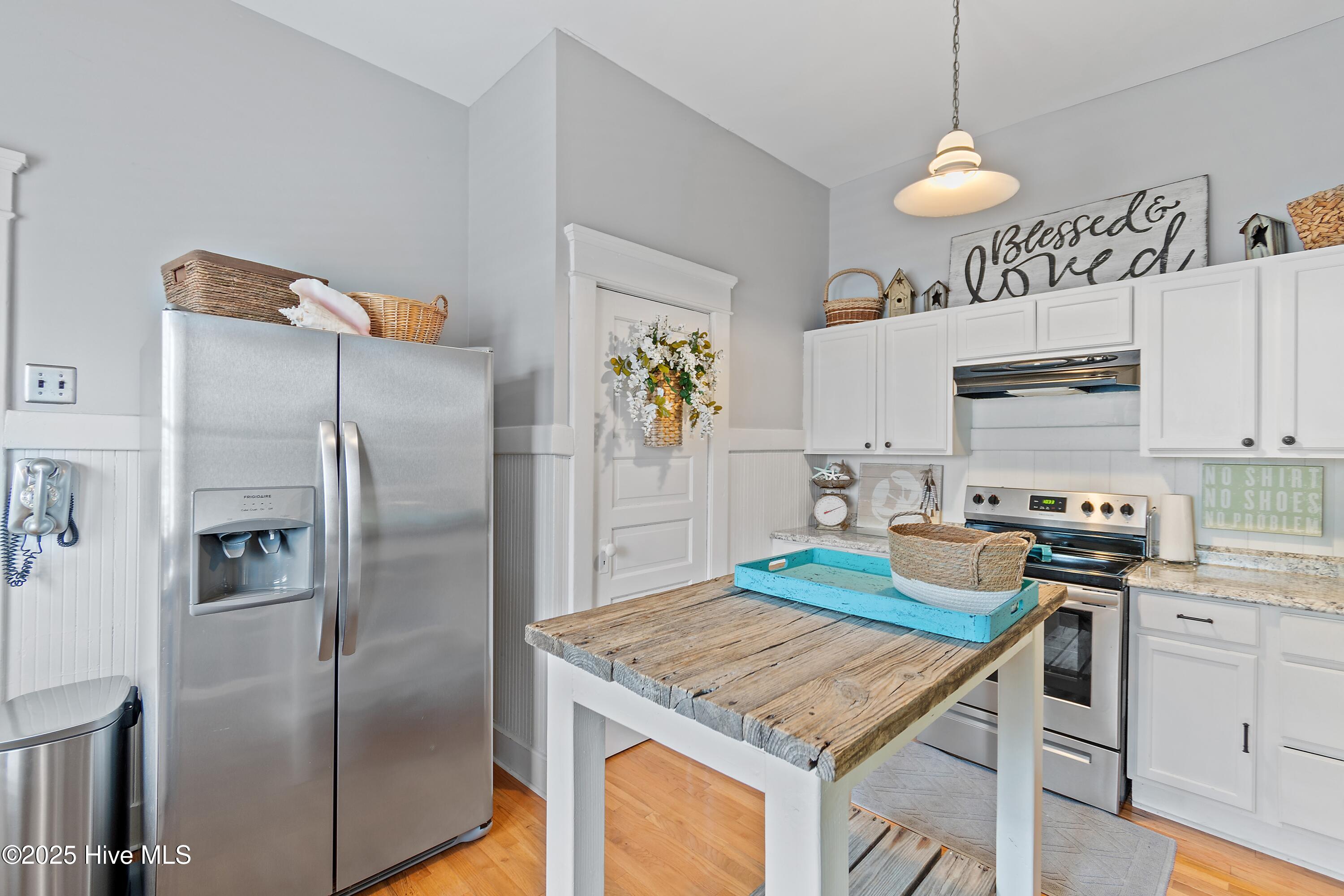 100544139 | Photo 22