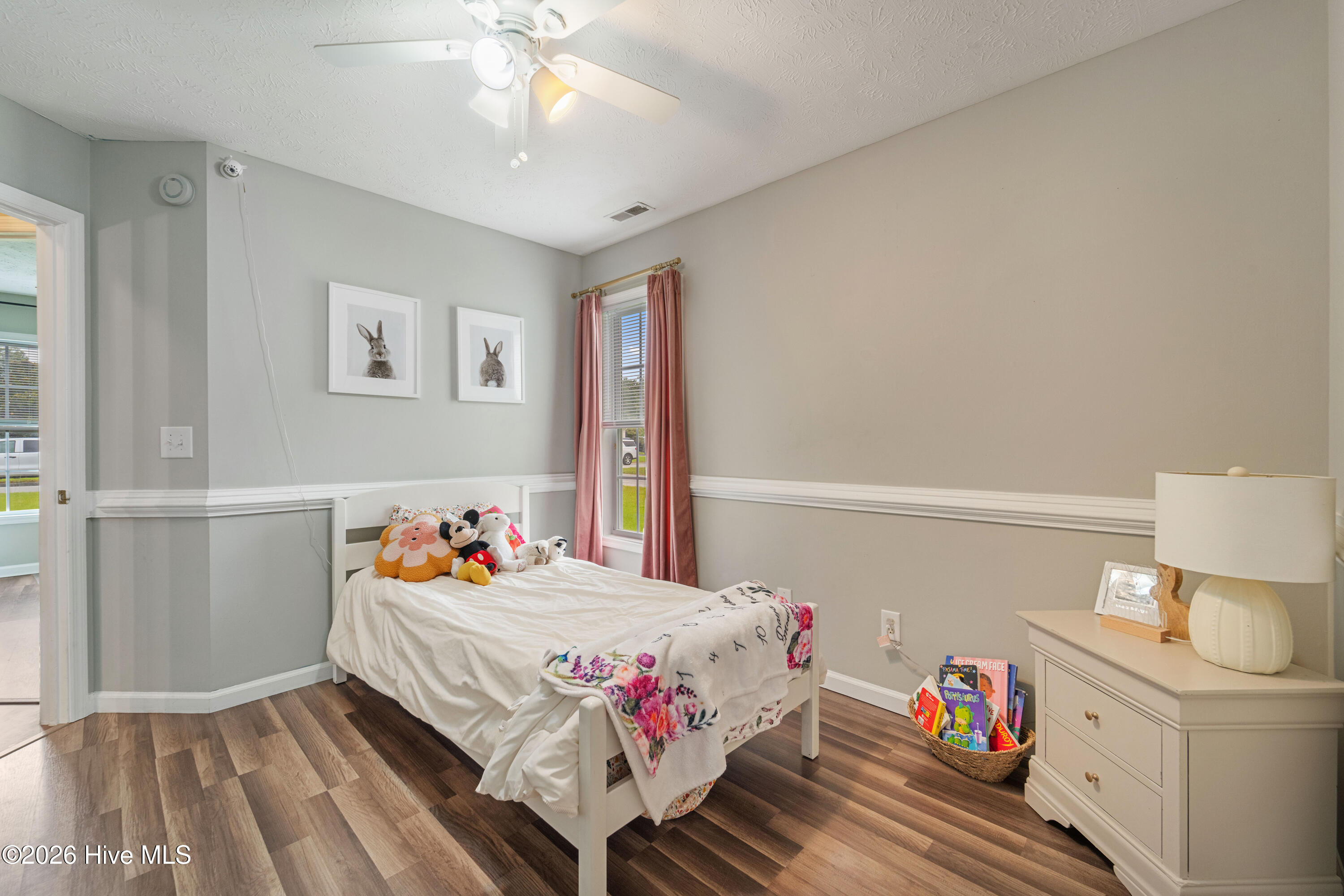 100568896 | Photo 24