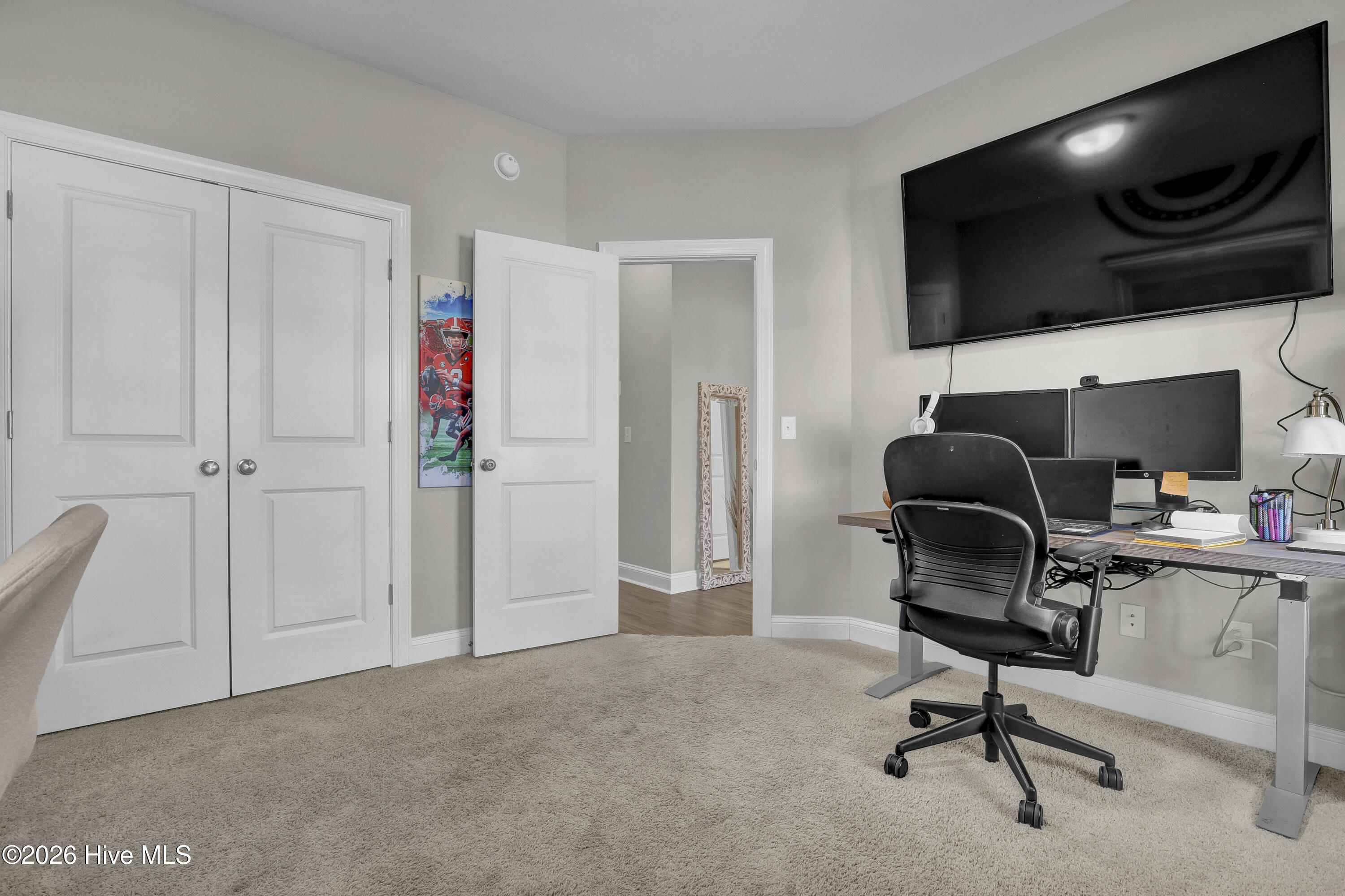 100550923 | Photo 22