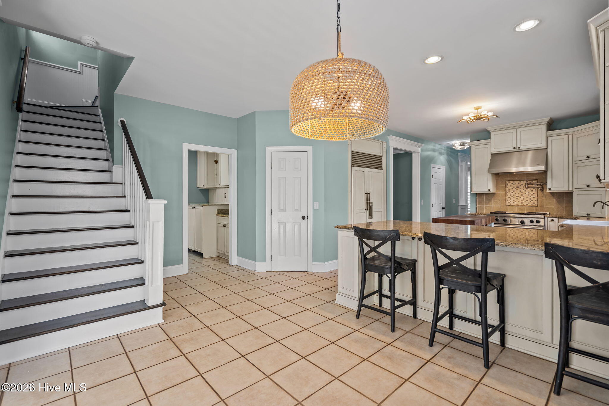 100565239 | Photo 26